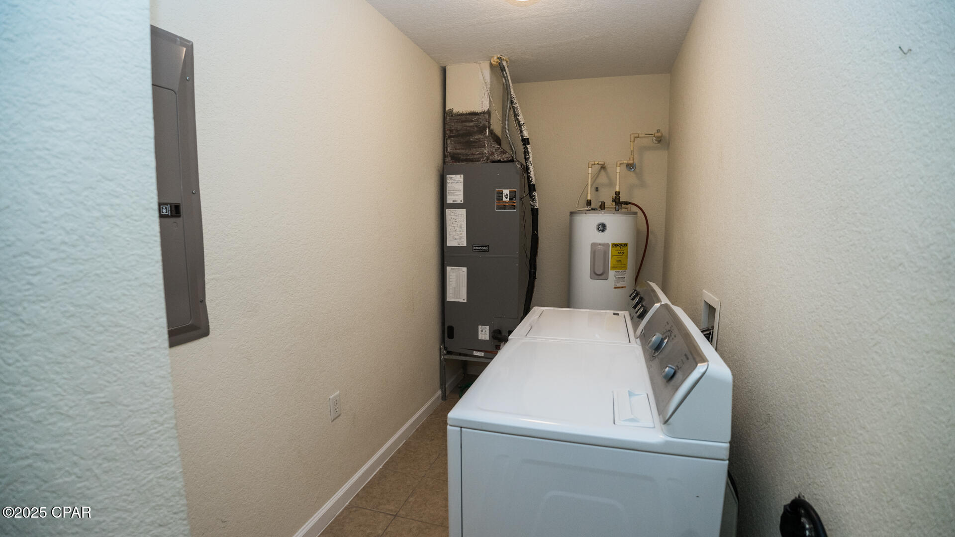 Hibiscus By The Bay - Residential