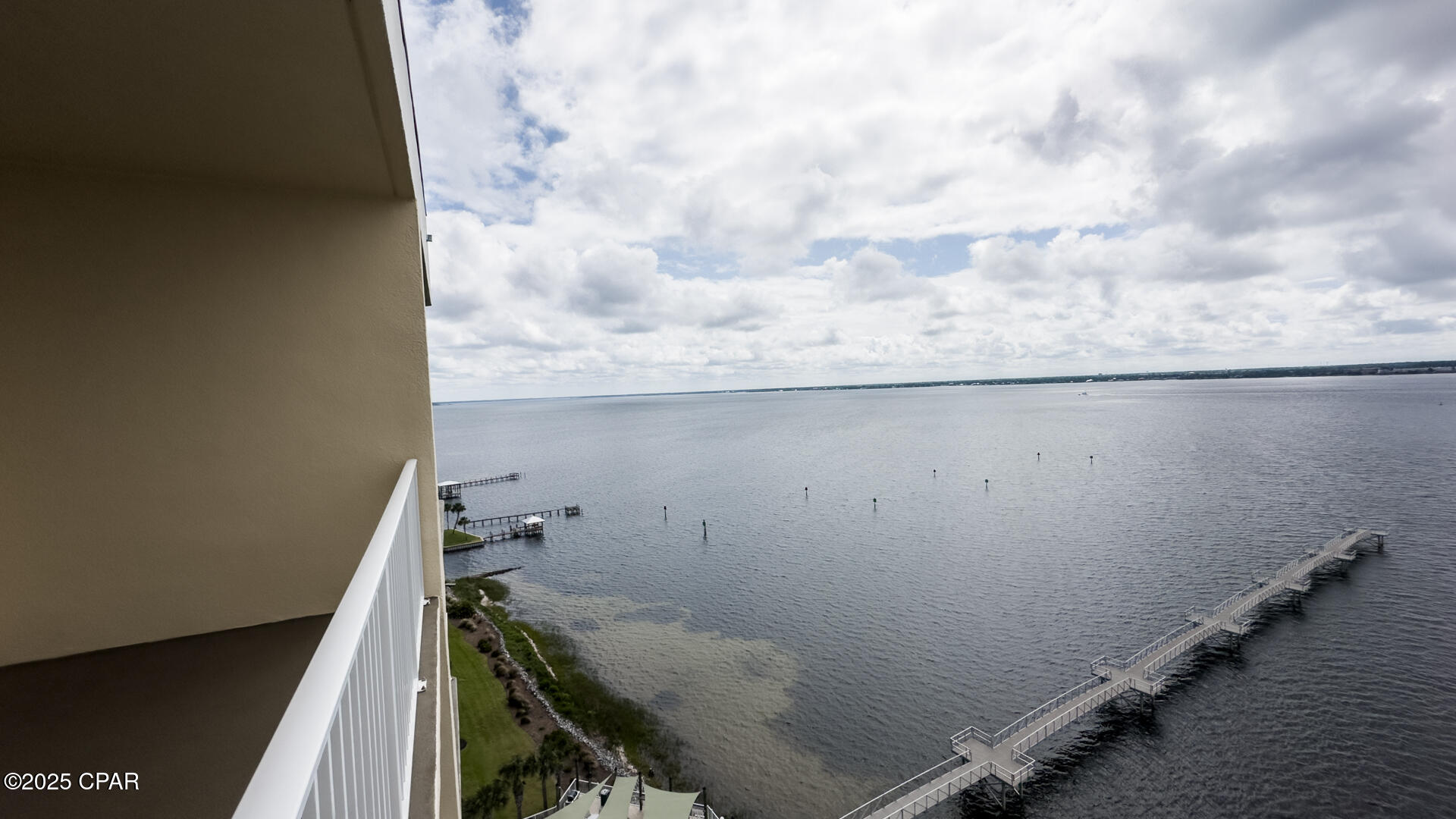 Hibiscus By The Bay - Residential