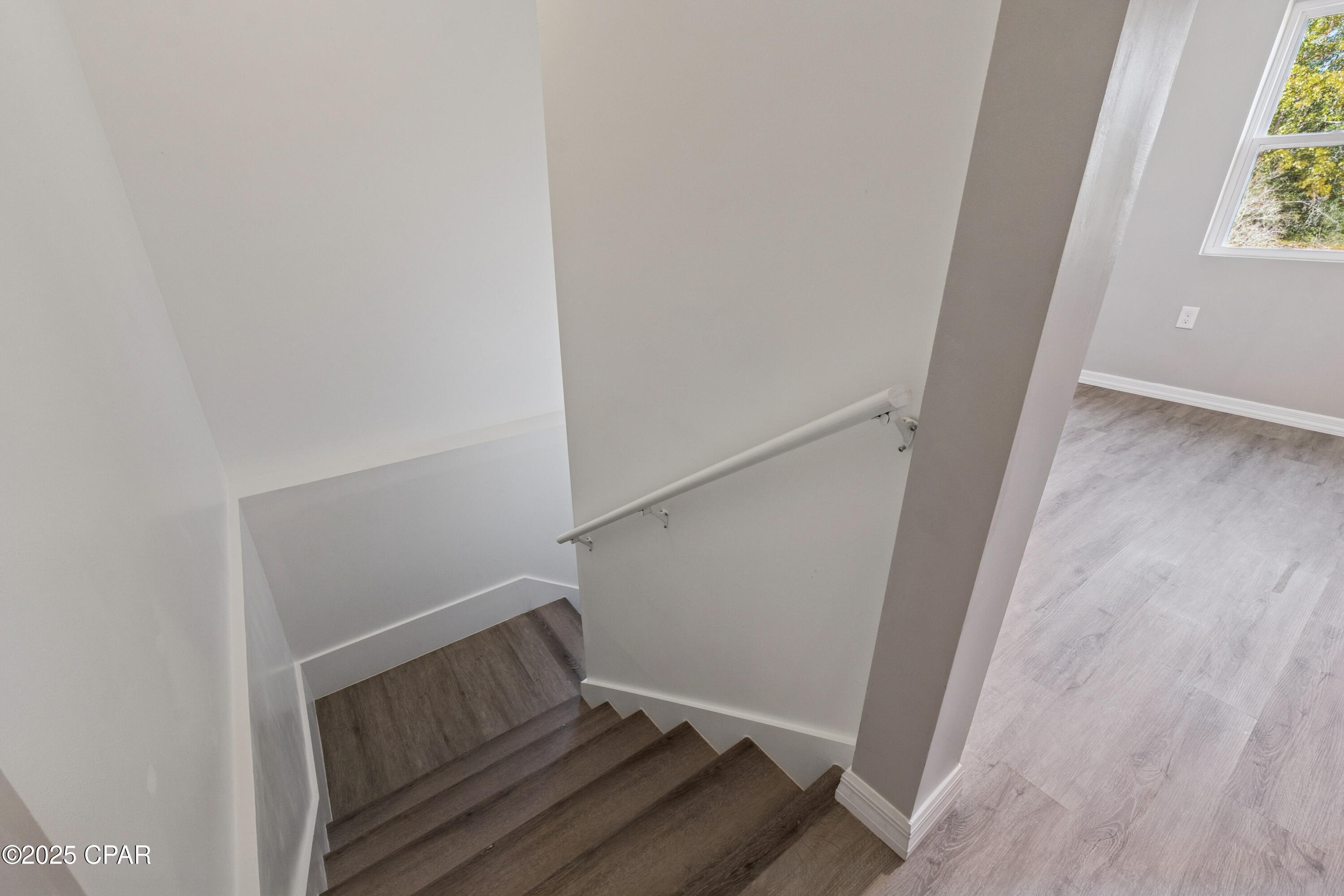 Compass Lake In The Hills - Residential