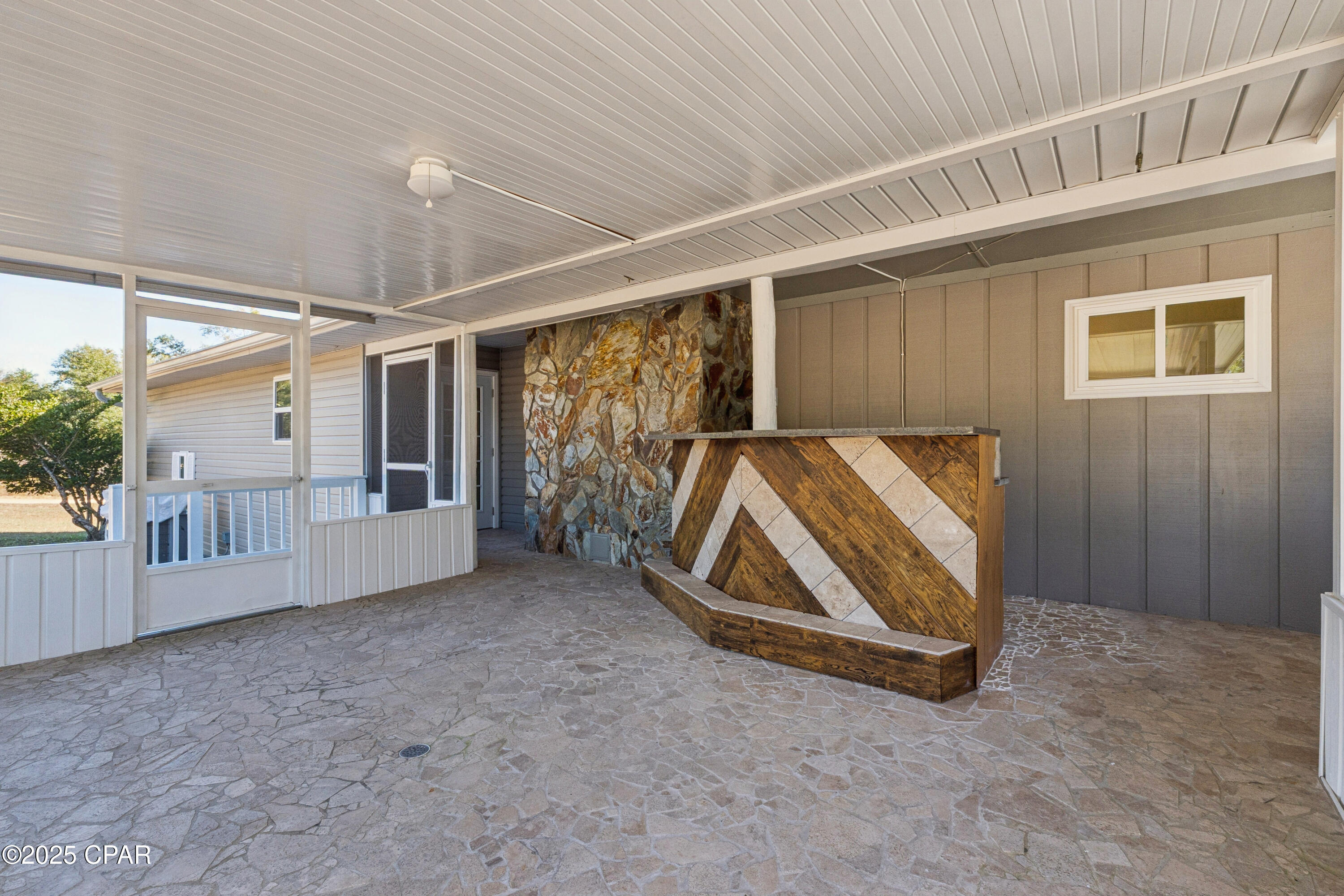 Compass Lake In The Hills - Residential