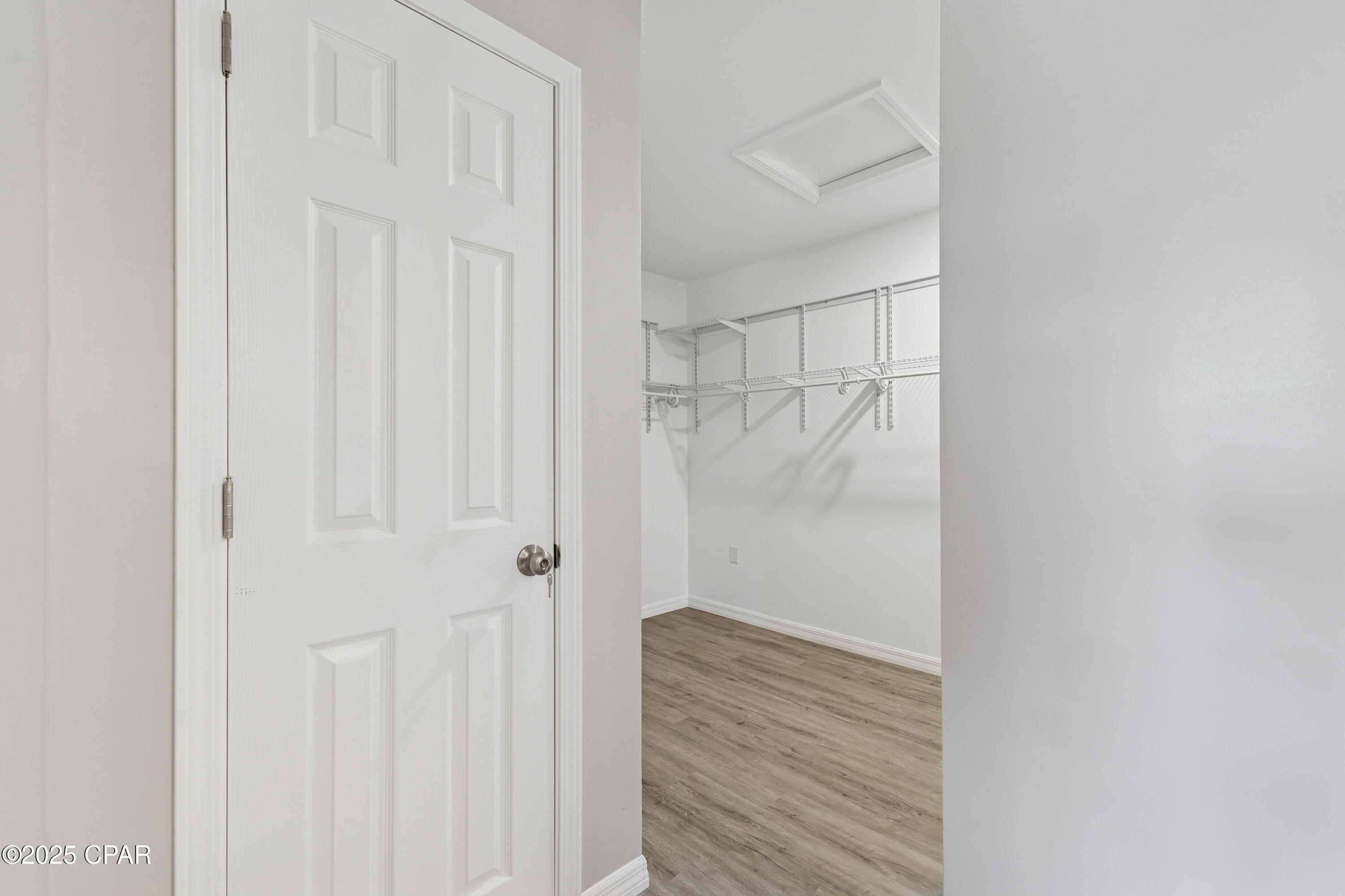 Compass Lake In The Hills - Residential