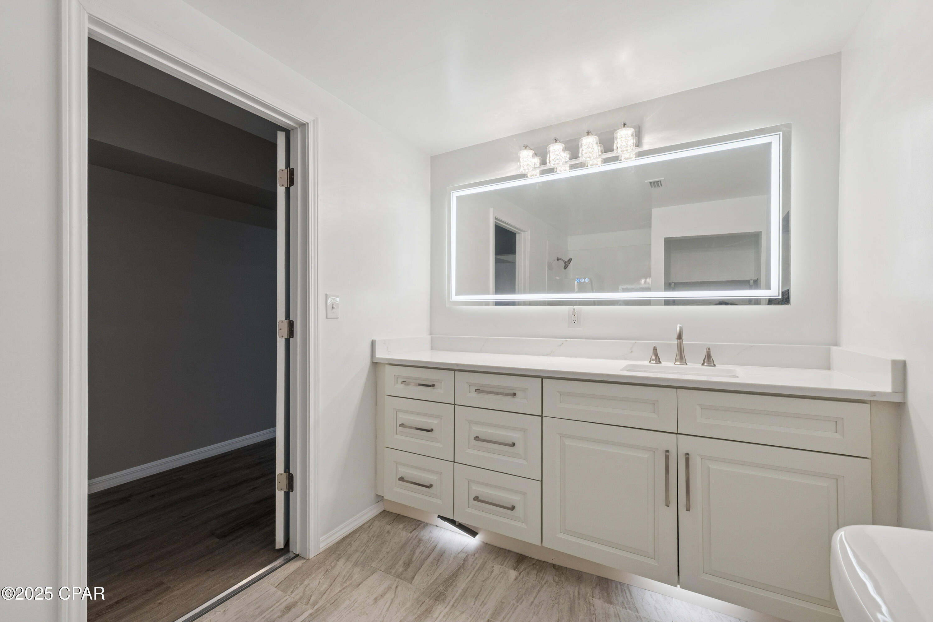 Compass Lake In The Hills - Residential