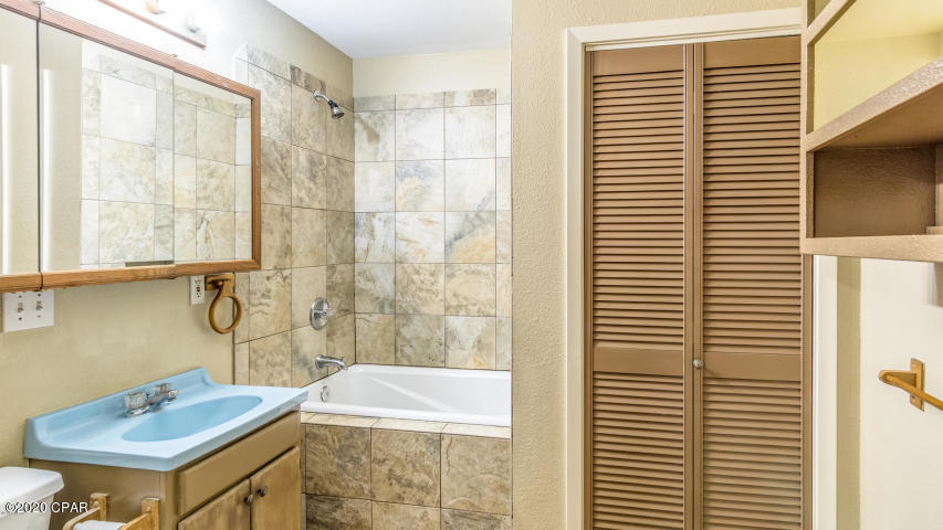 Biltmore Beach 1st Add - Residential