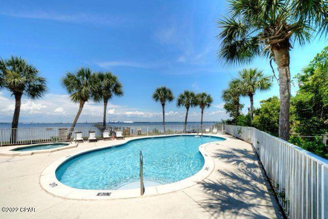 Pelican Bay - Residential