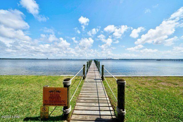 Pelican Bay - Residential