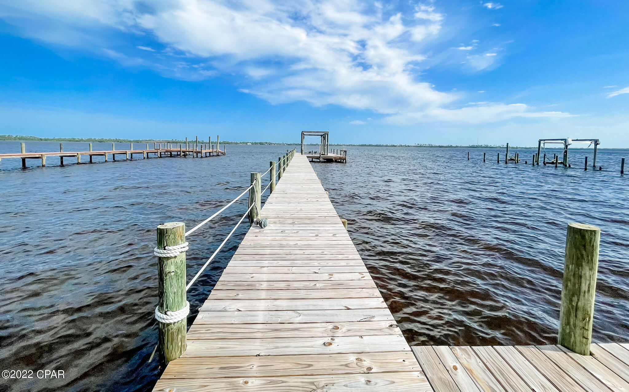 Tropical Bay - Residential