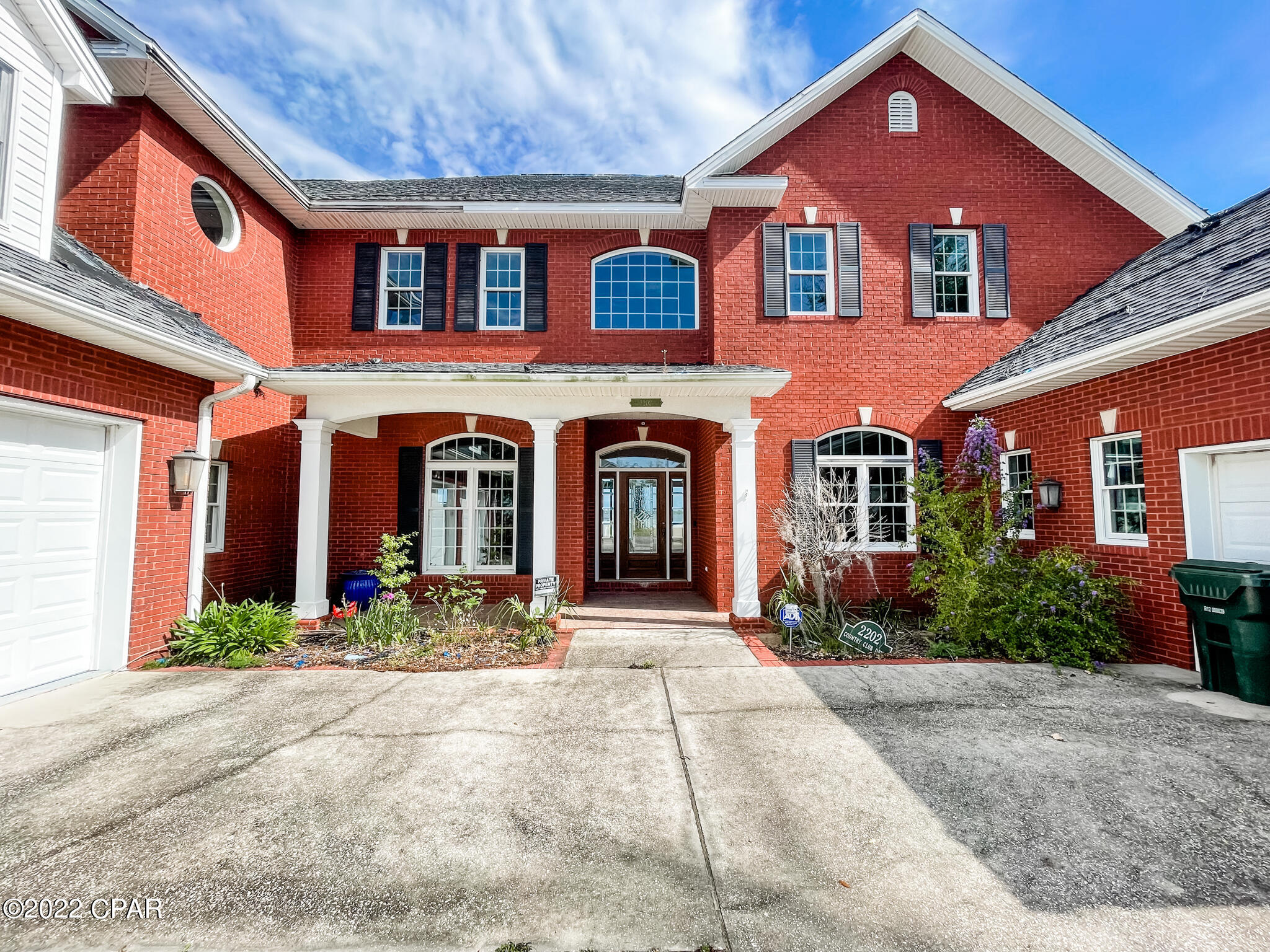 Tropical Bay - Residential