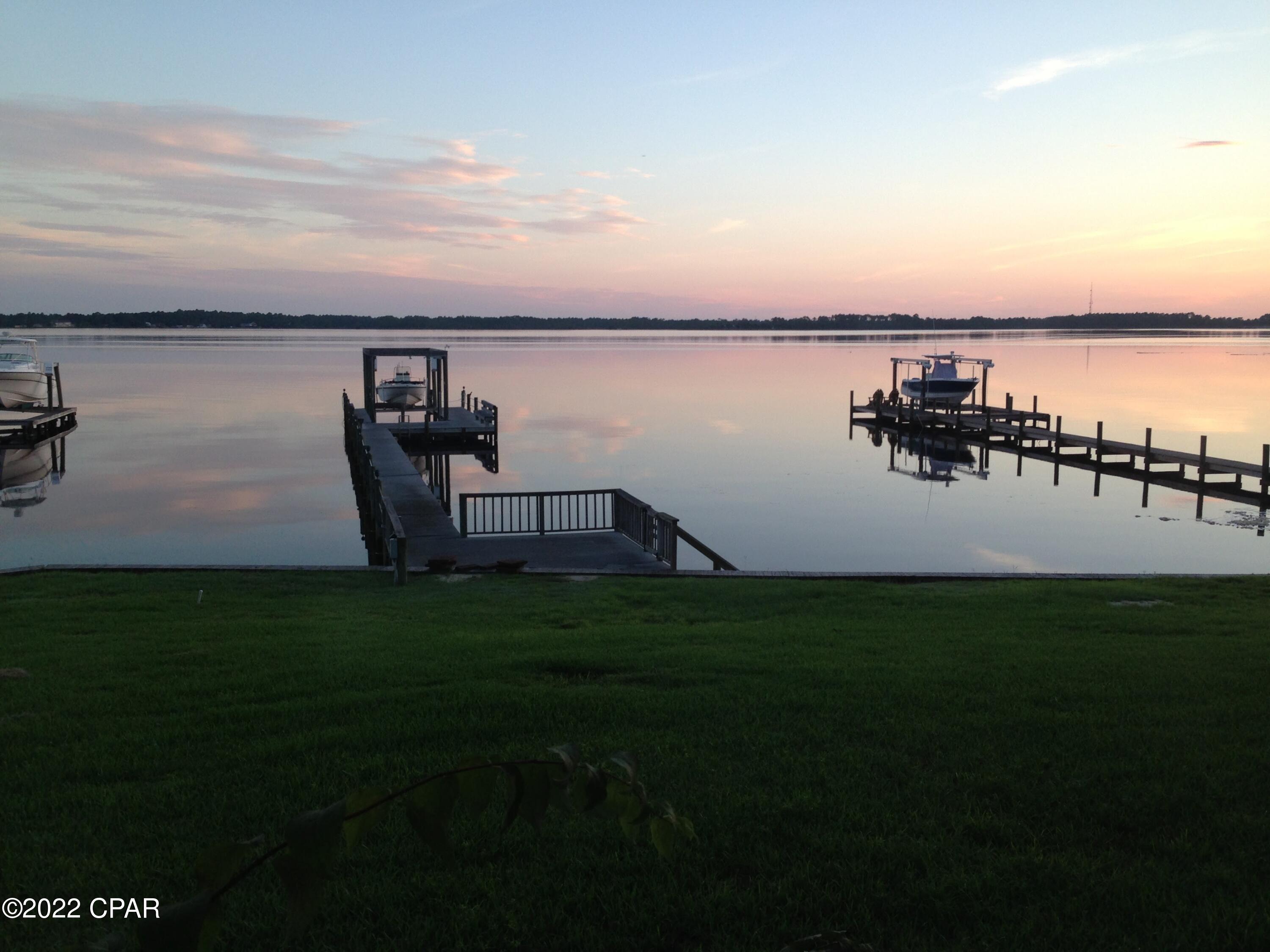 Tropical Bay - Residential