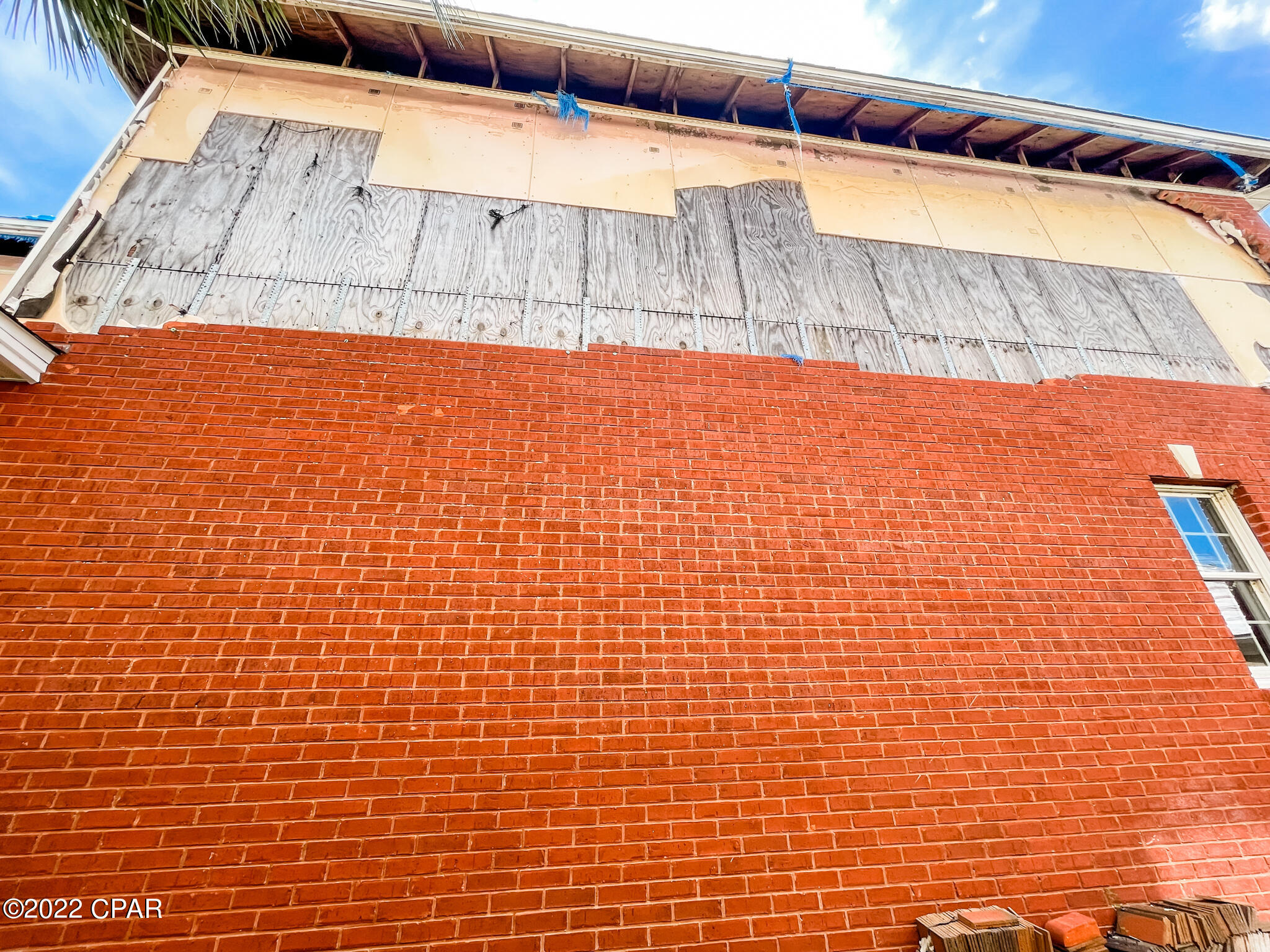 Tropical Bay - Residential