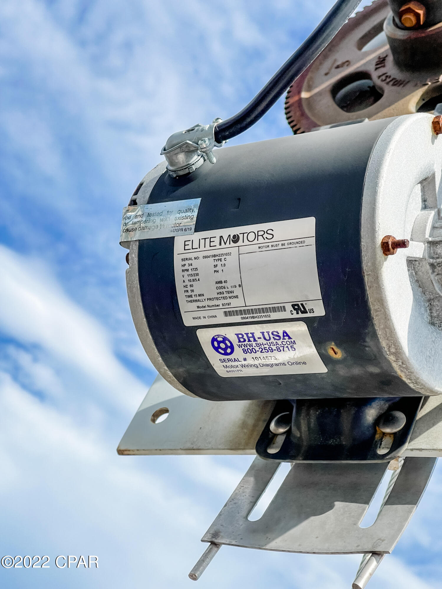 Tropical Bay - Residential