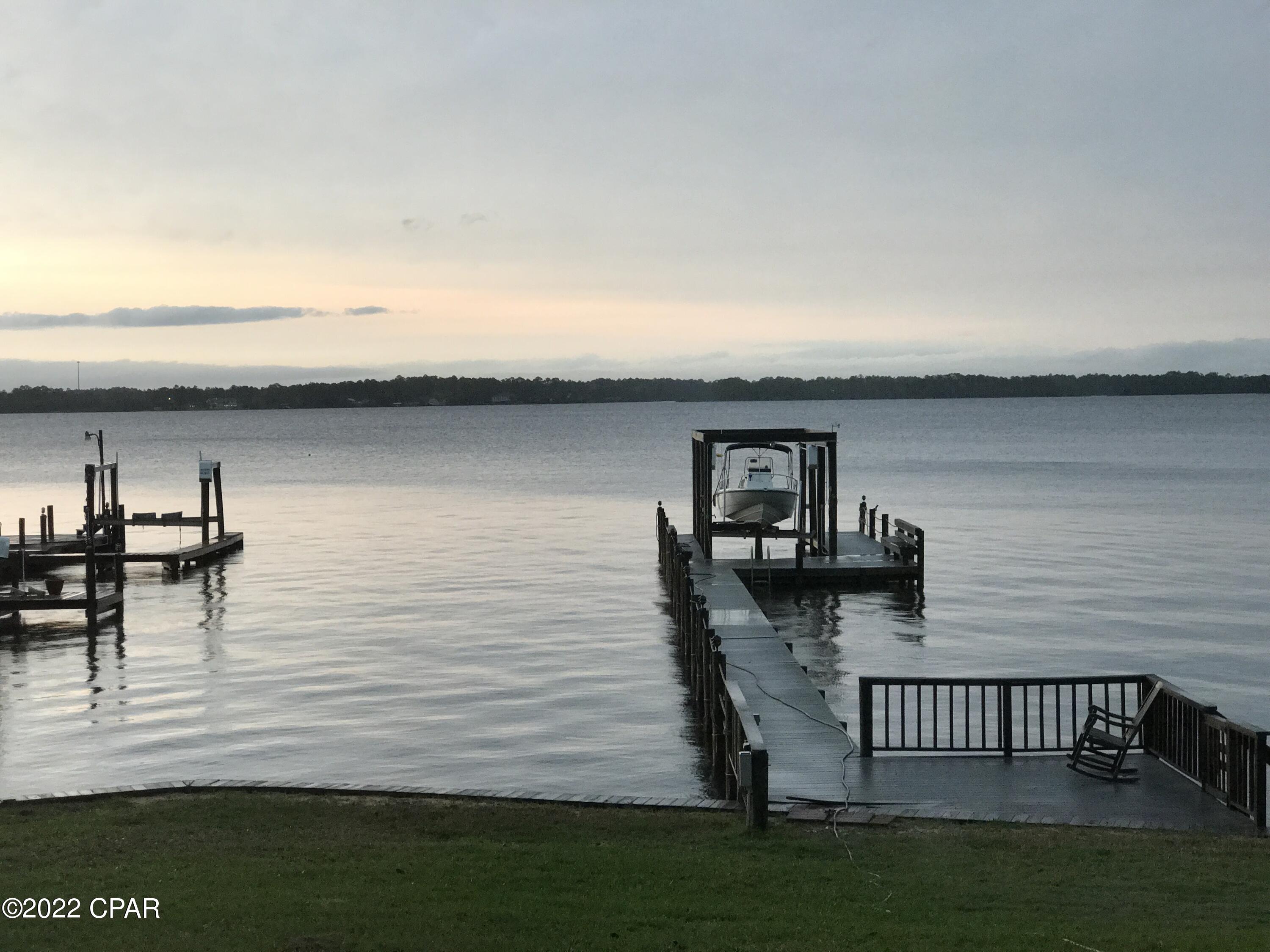 Tropical Bay - Residential