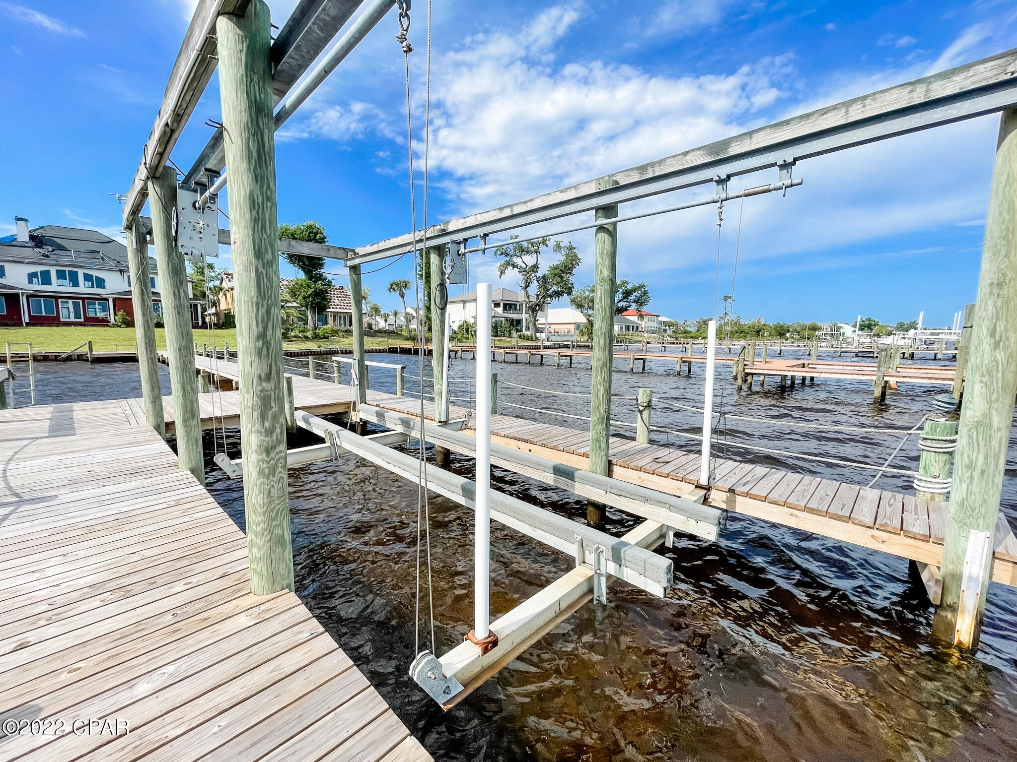 Tropical Bay - Residential