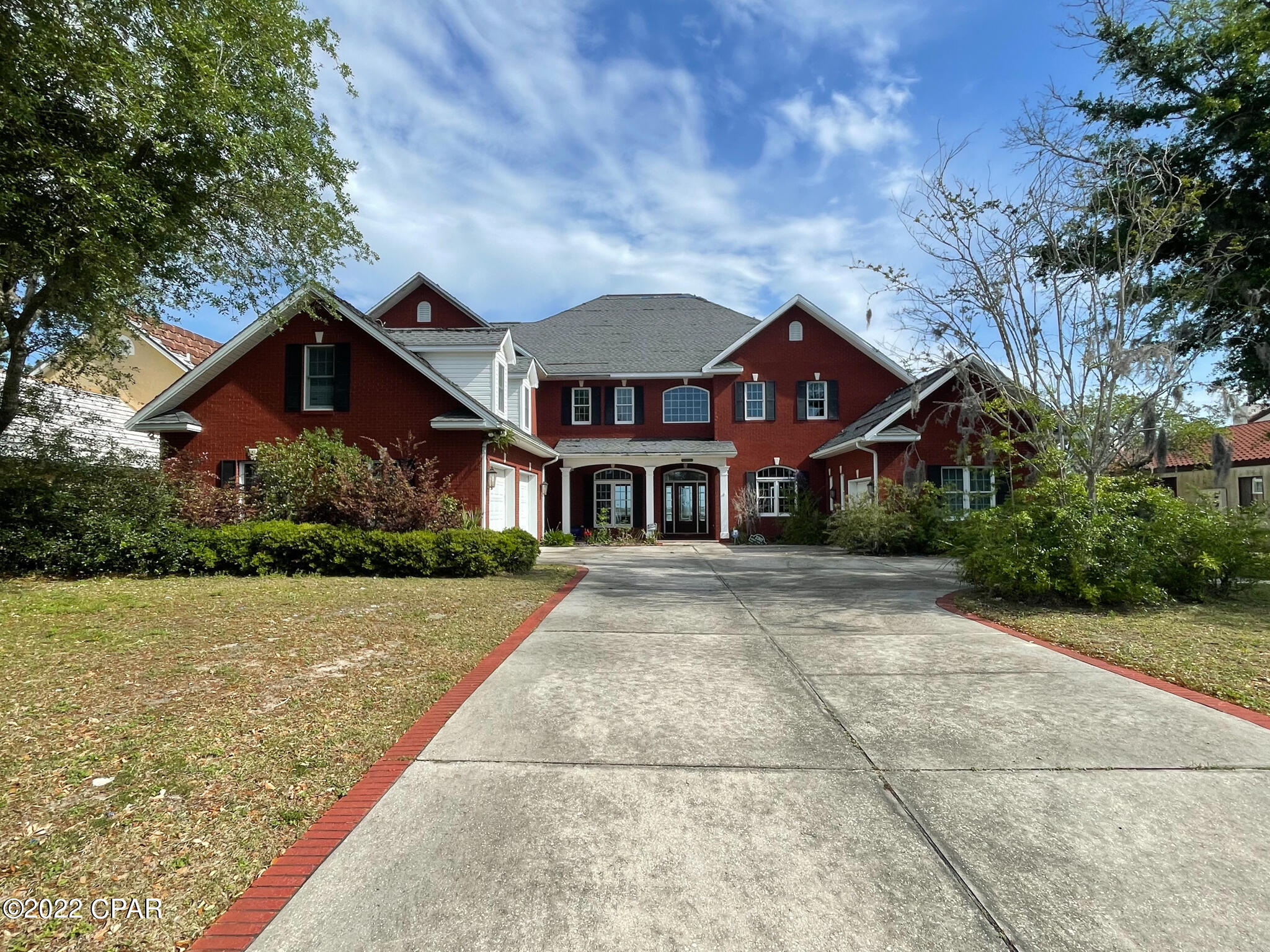 Tropical Bay - Residential