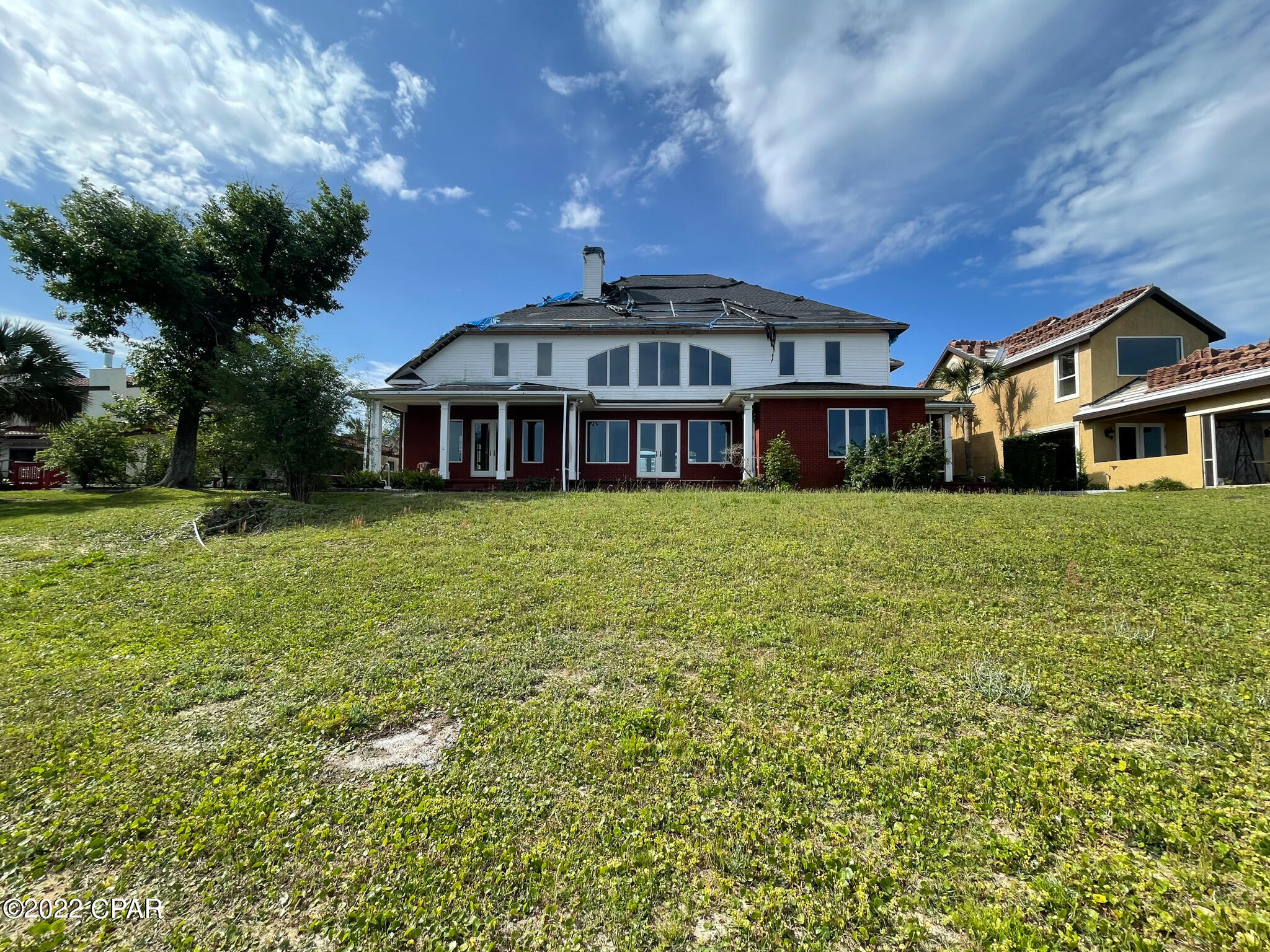 Tropical Bay - Residential