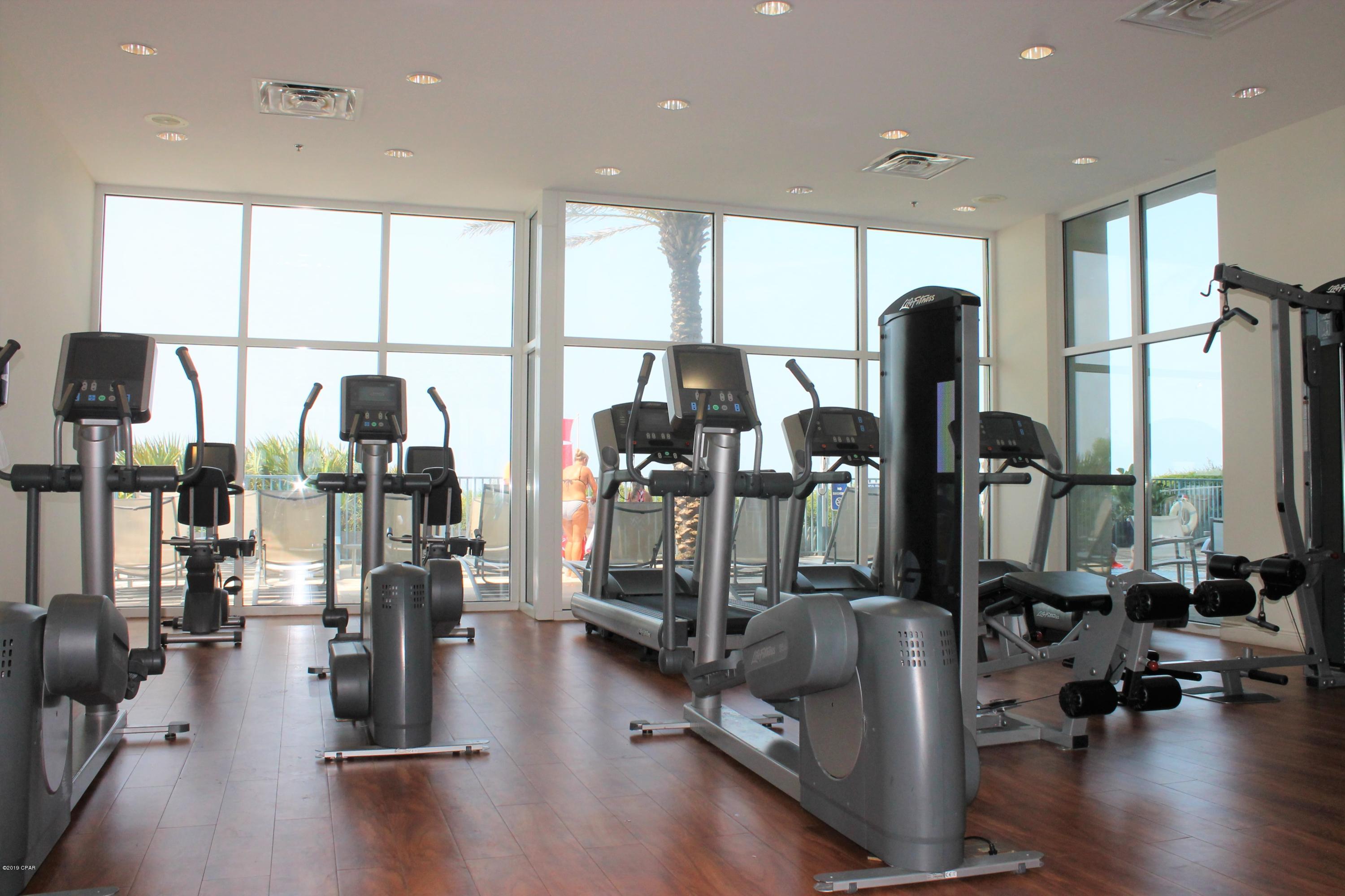 Sterling Breeze - Residential