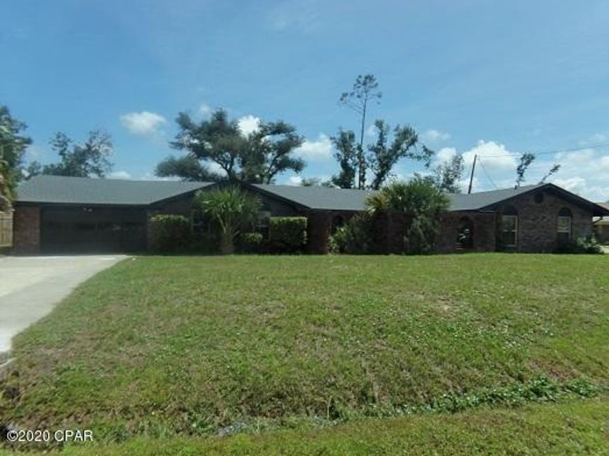 'CURRENTLY UNDER CONTRACT, SELLER ACCEPTING BACKUP OFFERS' Completely Renovated 4/2 home in Northshore! This home has an upgraded Kitchen with breakfast nook, formal living with fireplace &  dining room, large fenced back yard and courtyard in the front. All rooms have new interior paint & flooring. Exterior features new well & septic system, new roof,with two car garage on a half acre lot, The home is move in ready.All sizes are approximate and taken from appraiser site, please verify.