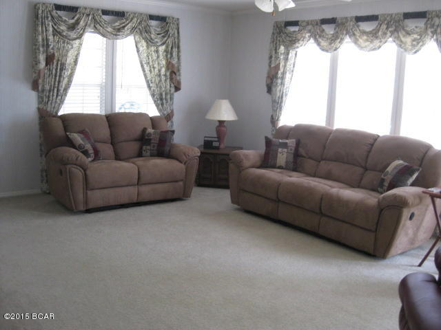 North Lagoon Oaks 7th Add - Residential