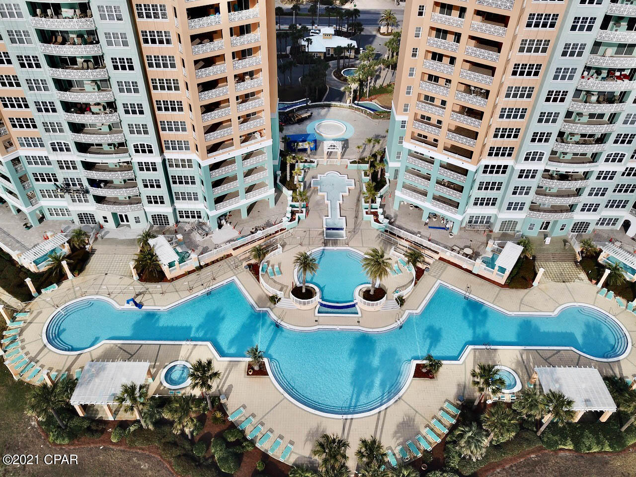 En Soleil Condo - Residential