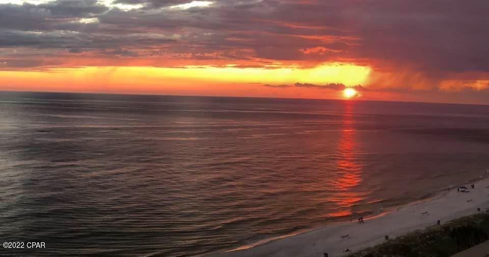 En Soleil Condo - Residential