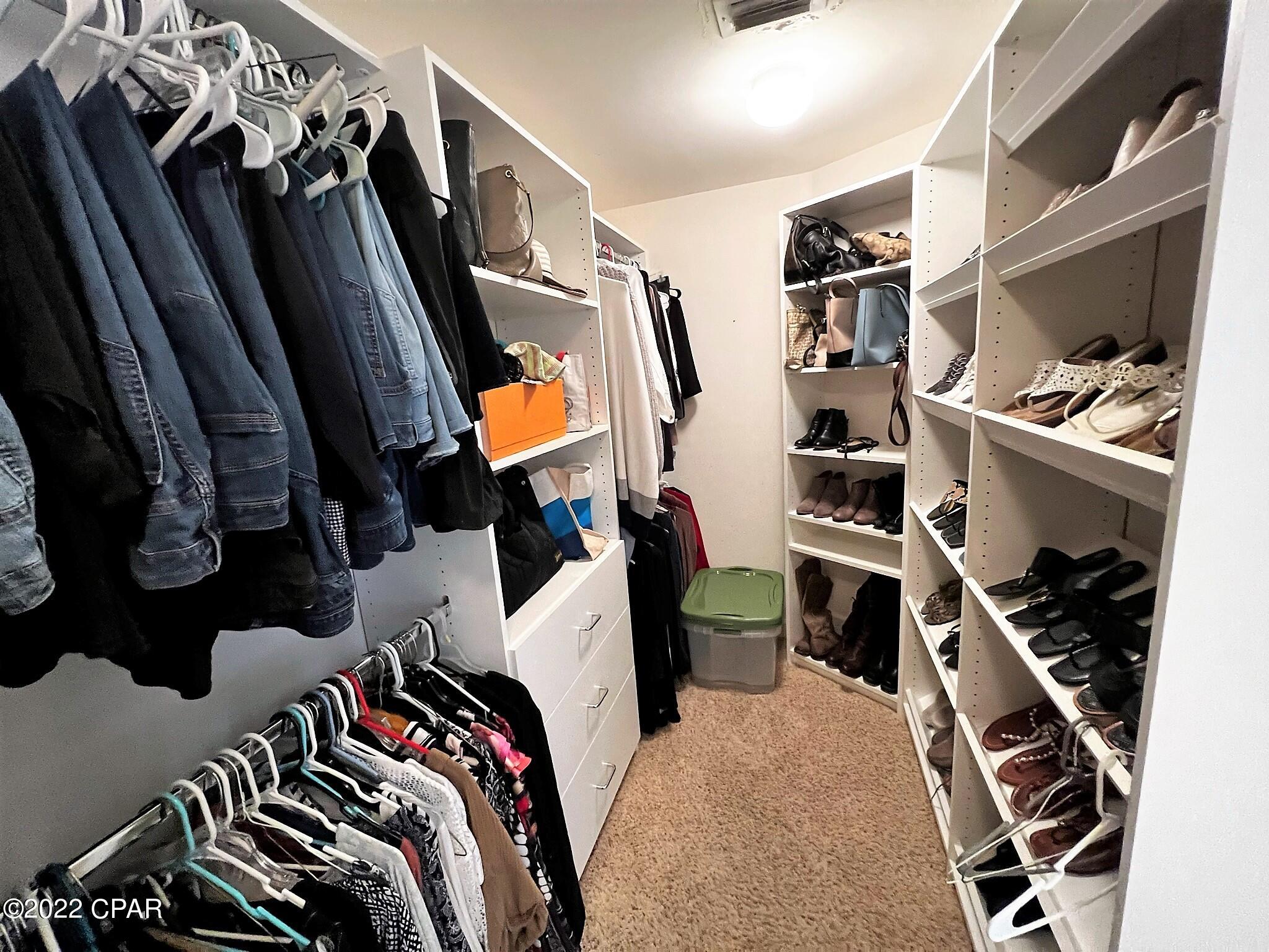 En Soleil Condo - Residential