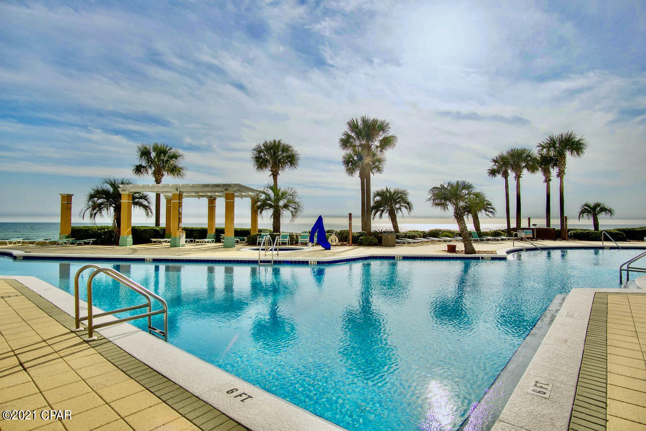 En Soleil Condo - Residential