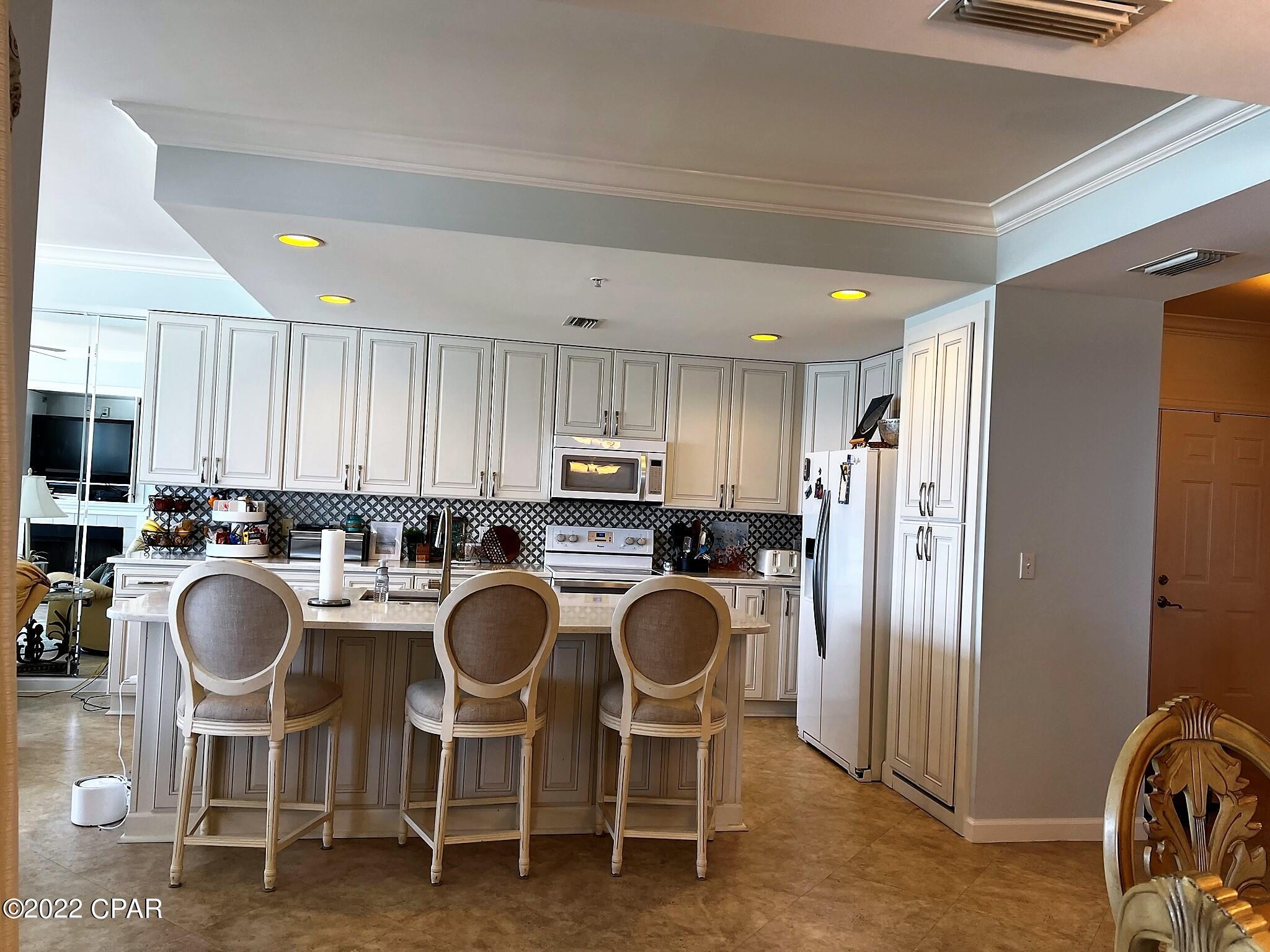 En Soleil Condo - Residential