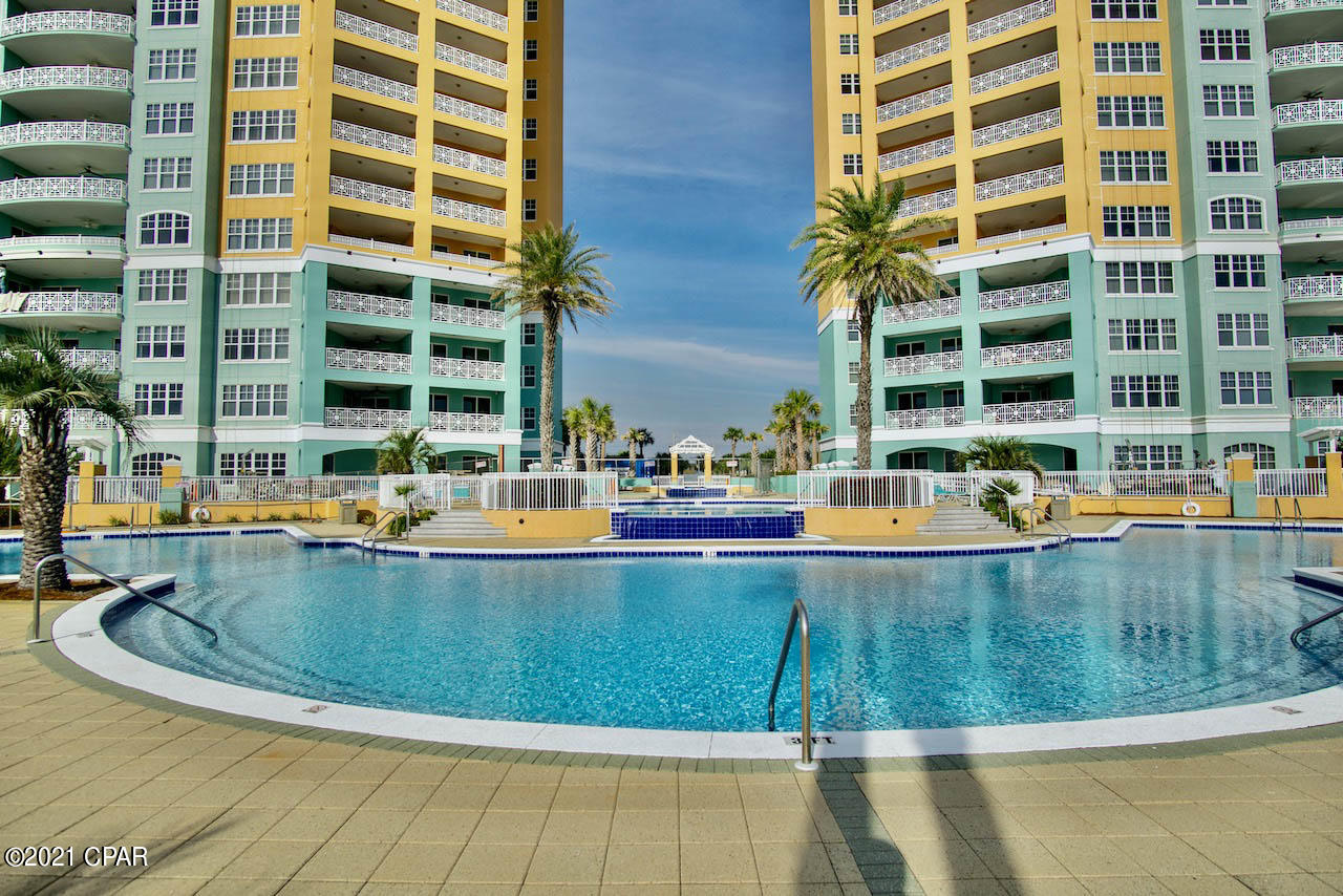 En Soleil Condo - Residential