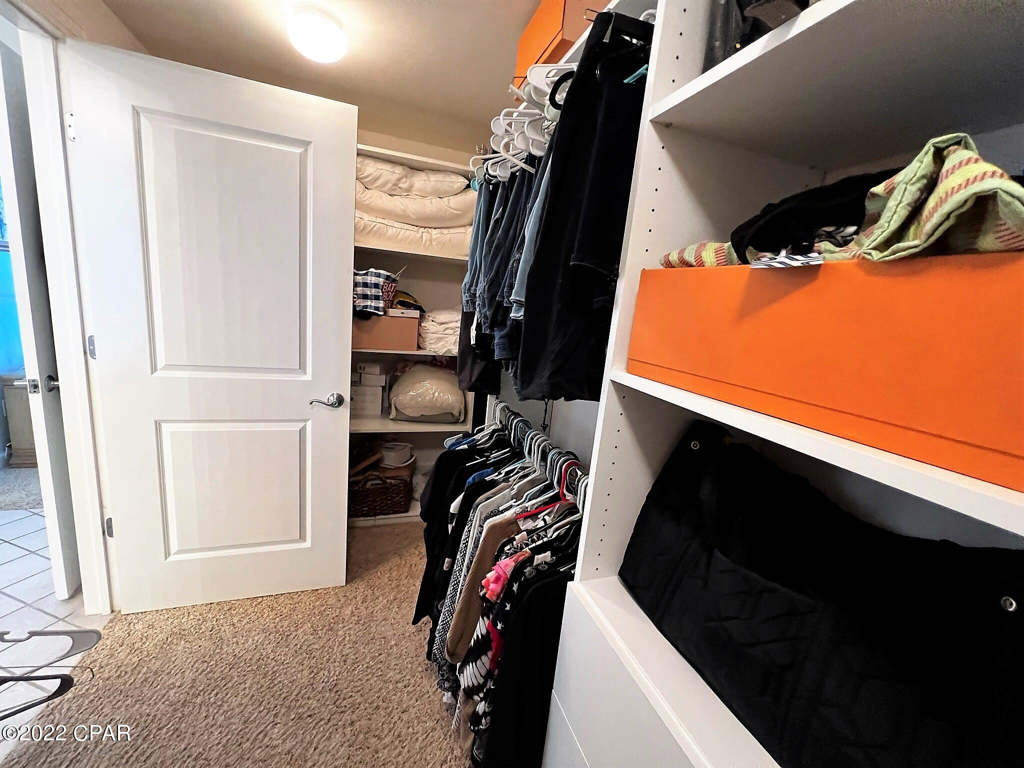 En Soleil Condo - Residential