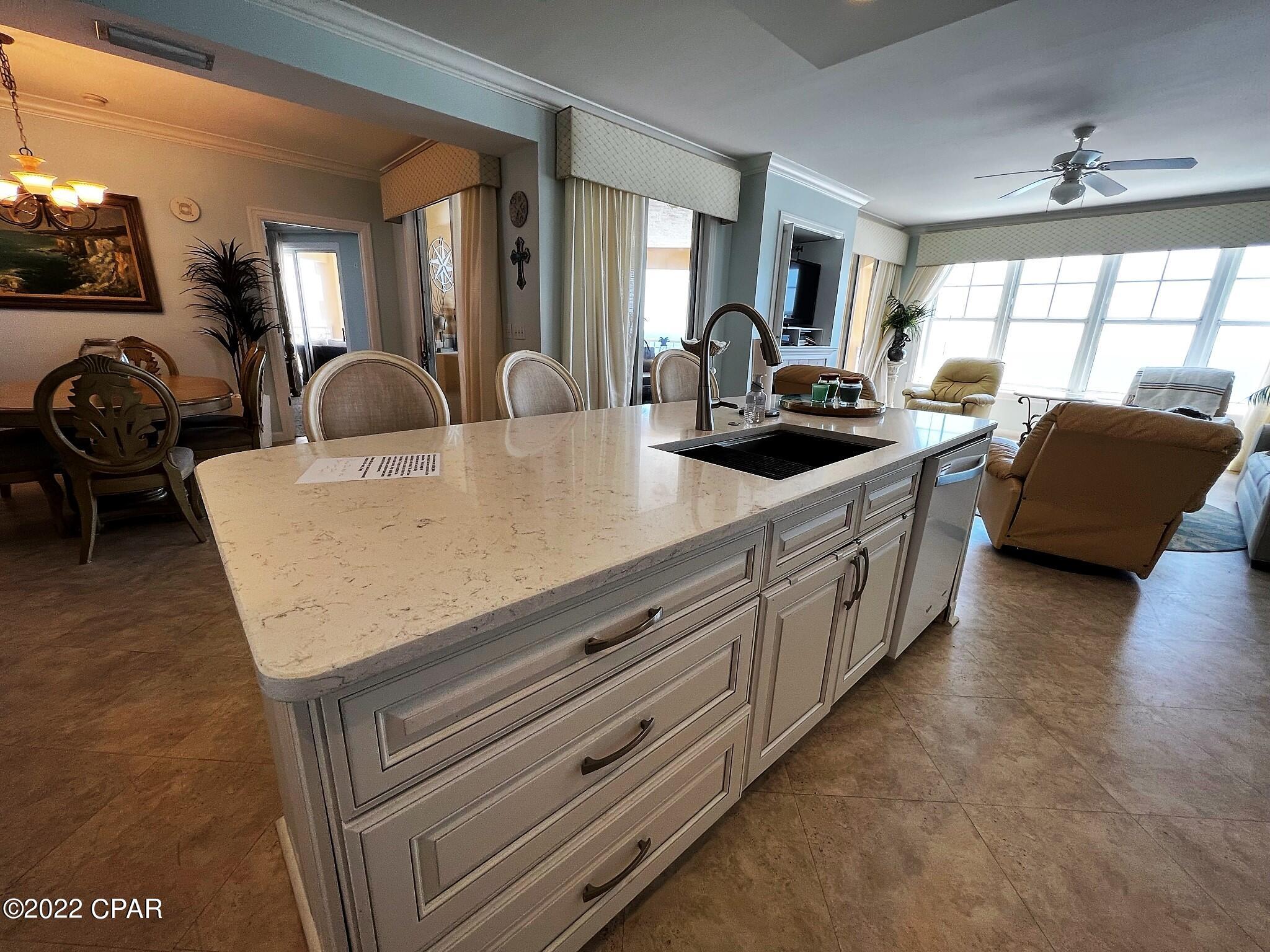 En Soleil Condo - Residential