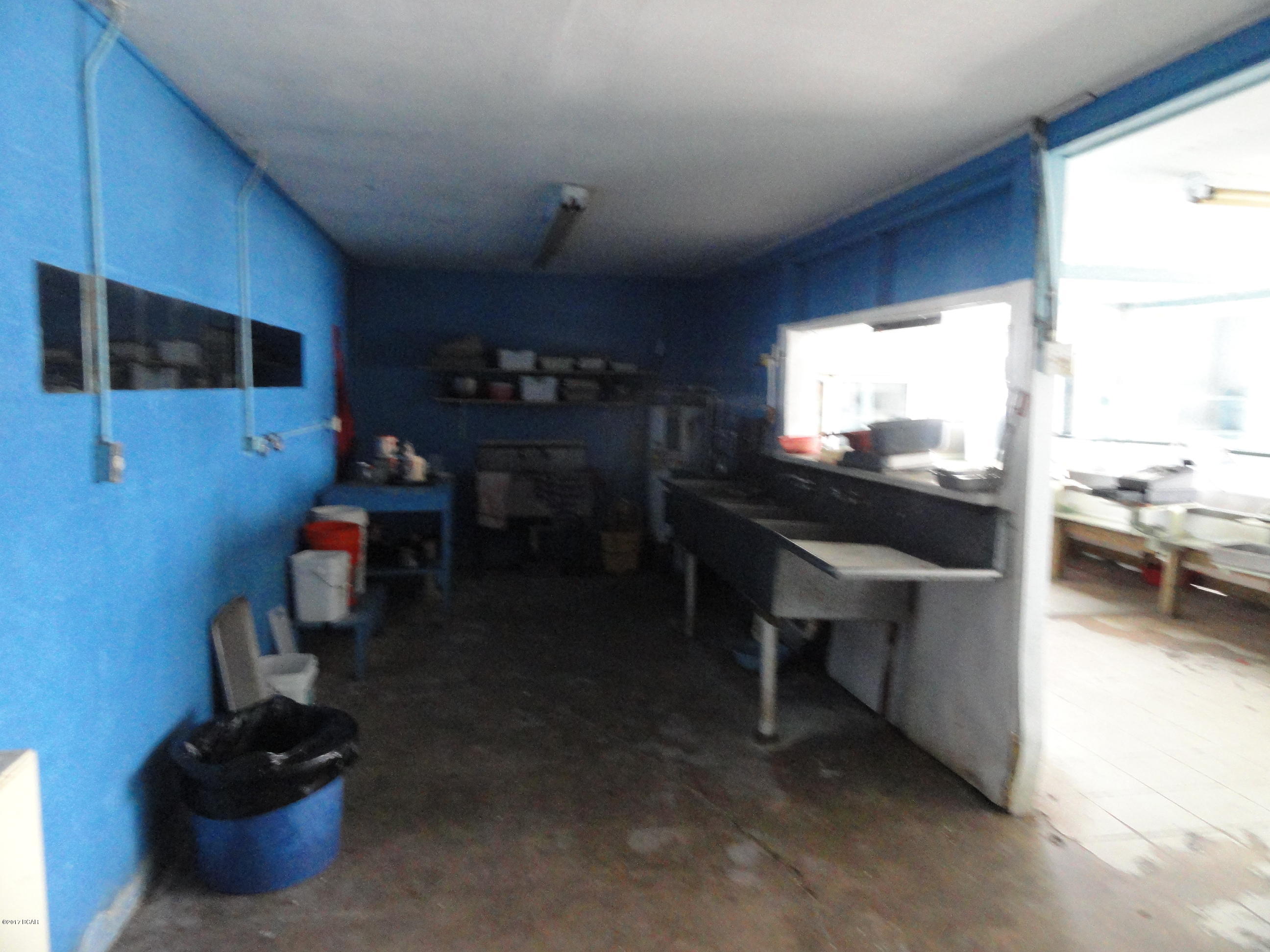 [No Recorded Subdiv] - Commercial Sale