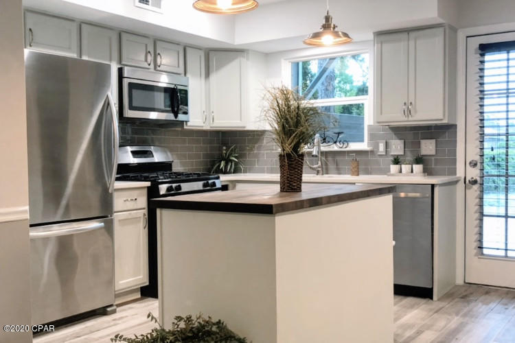 Harbour Towne - Residential