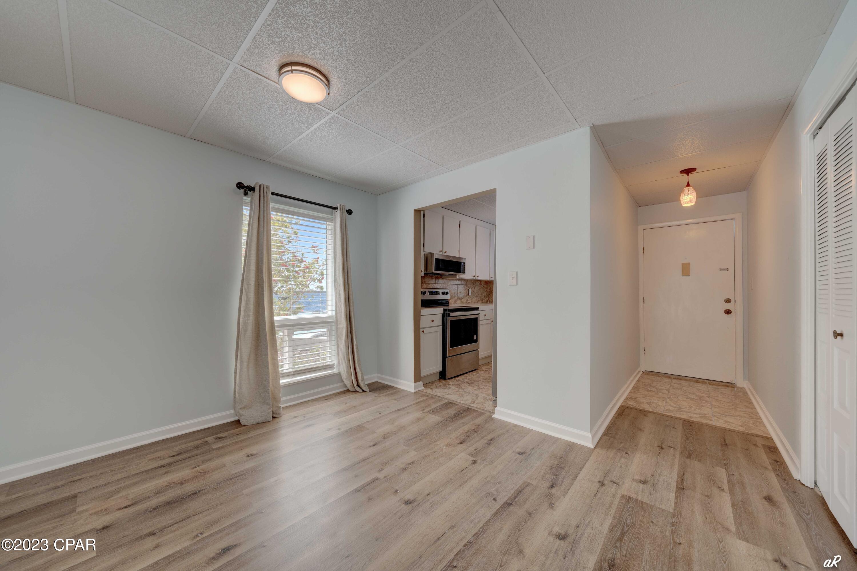 Bay Club Condo Ph 2 - Residential