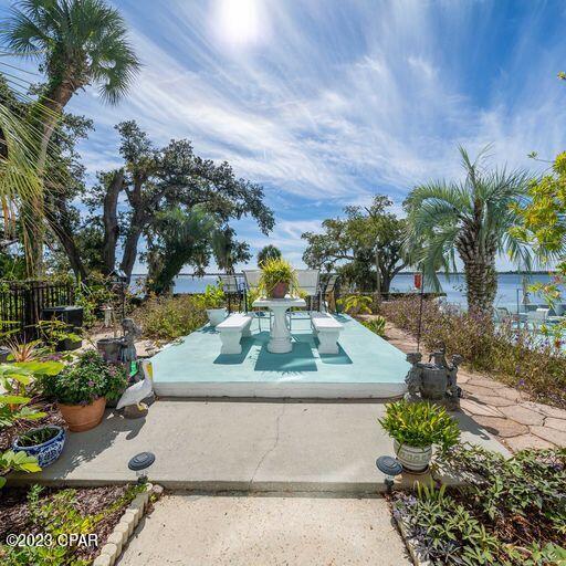 Bay Club Condo Ph 2 - Residential