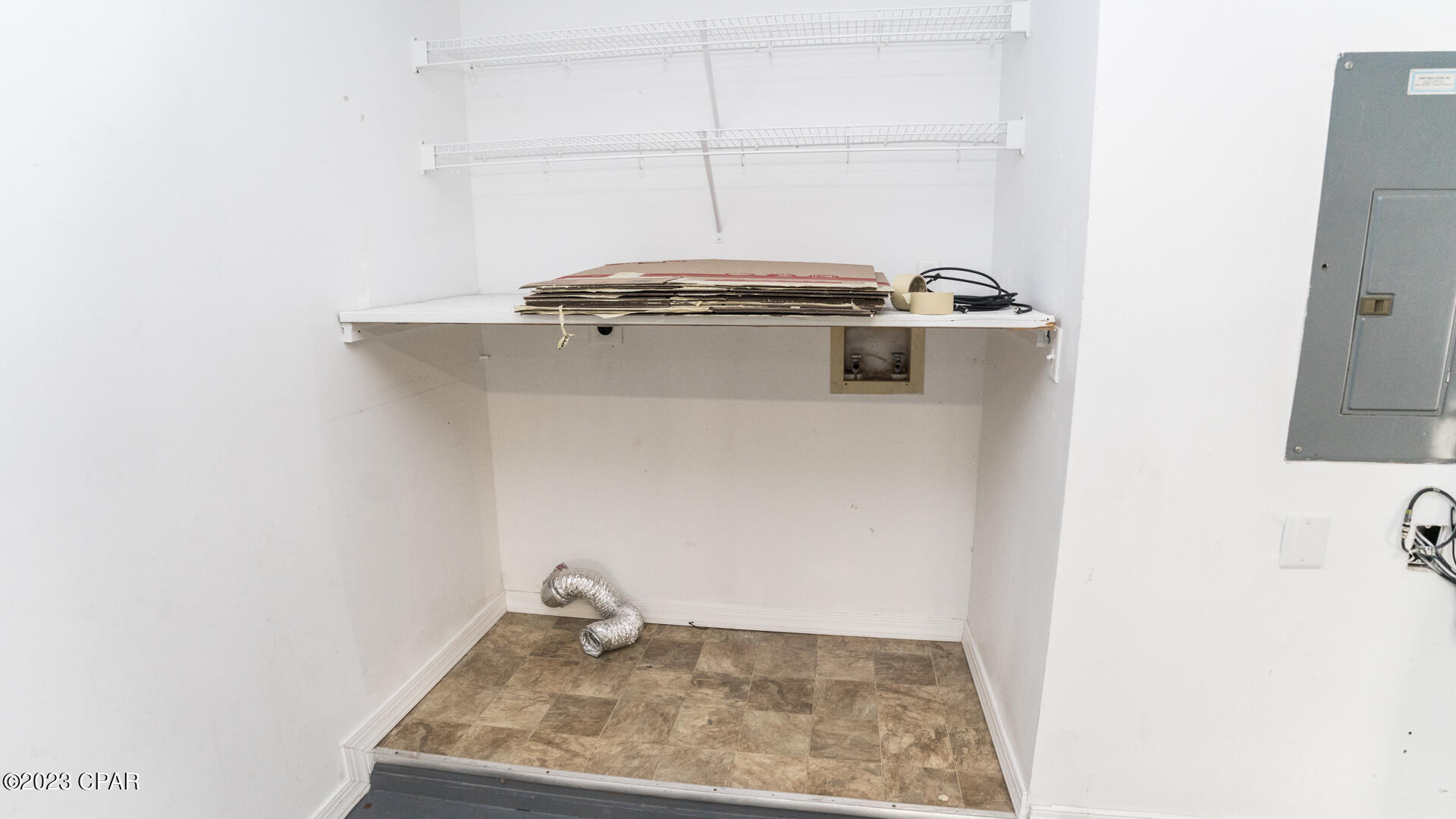 Oakshore Villas Twnhs - Residential