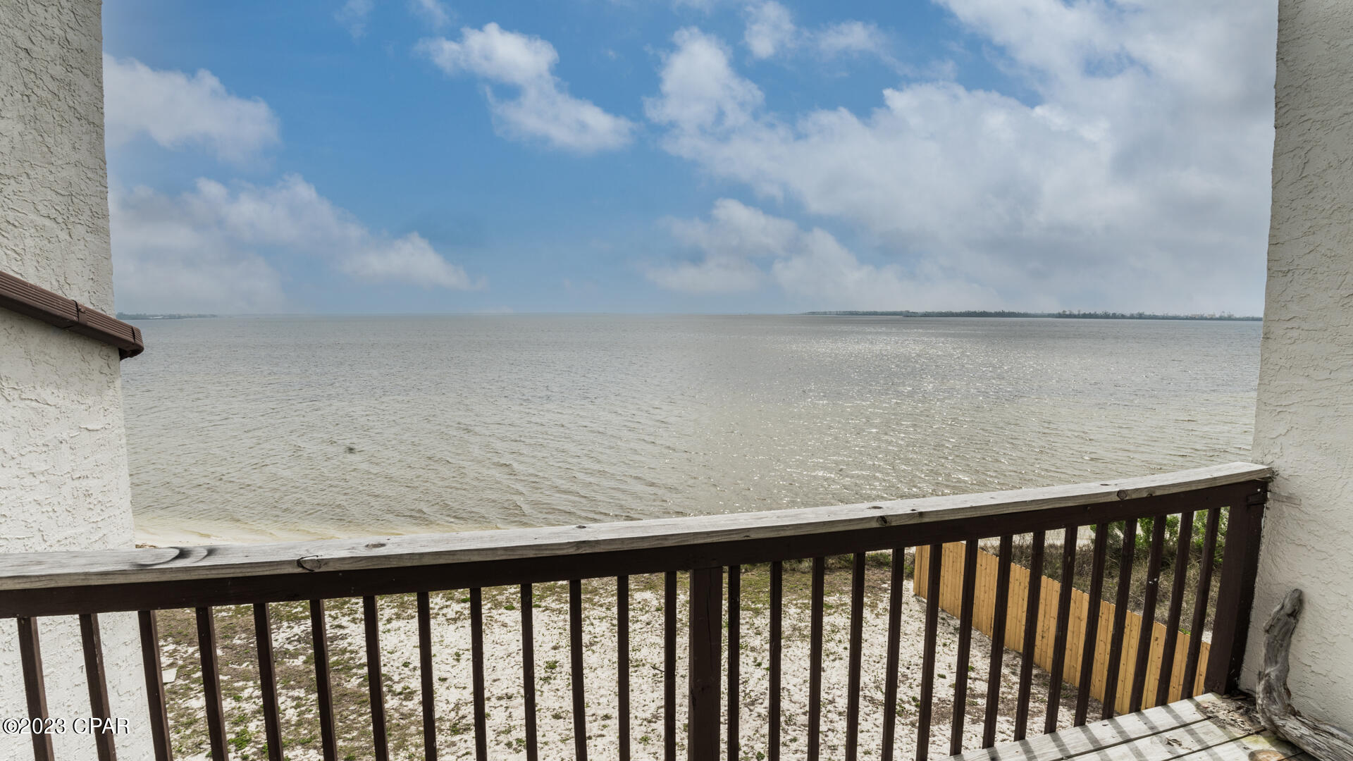 Oakshore Villas Twnhs - Residential