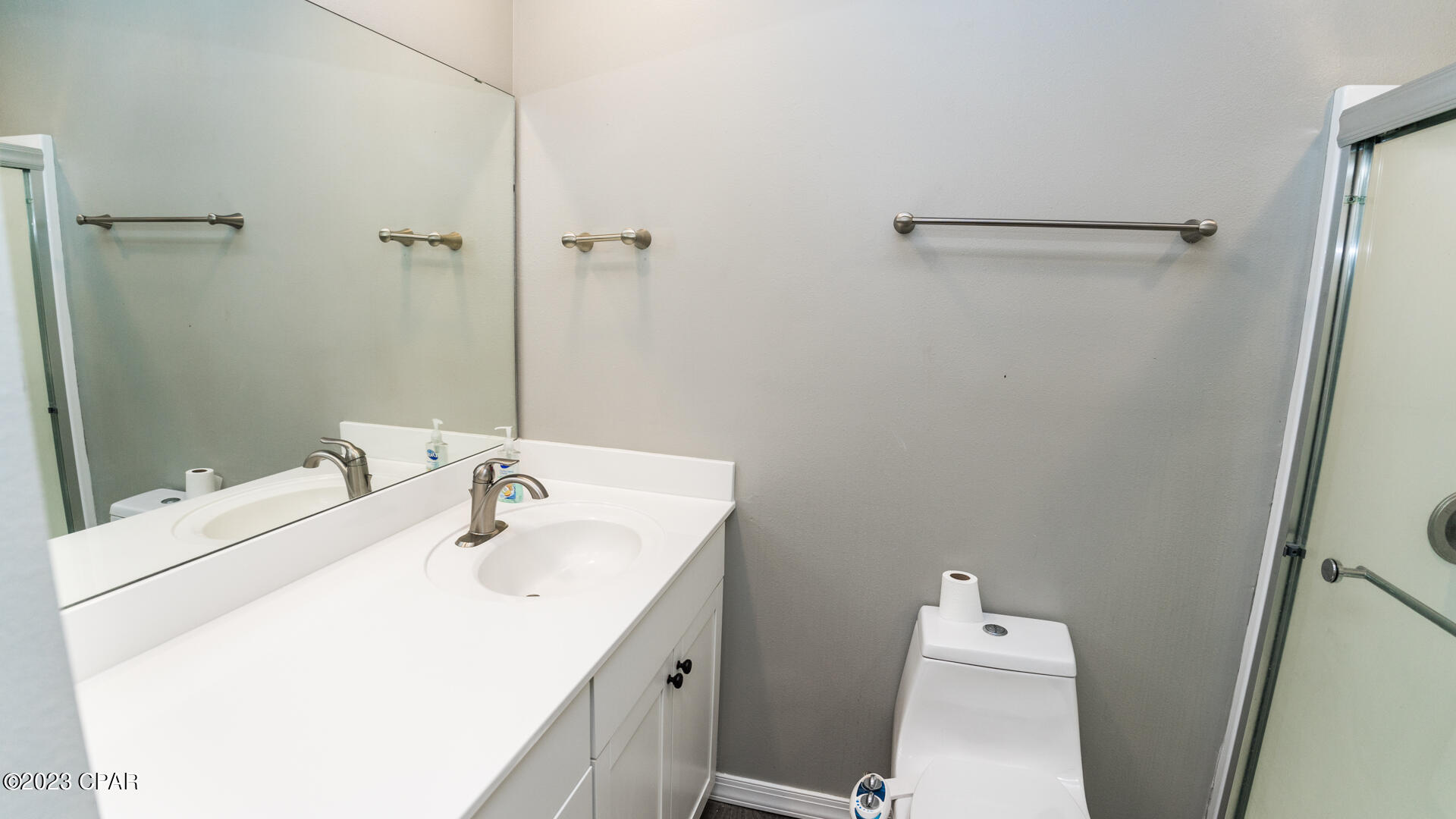 Oakshore Villas Twnhs - Residential