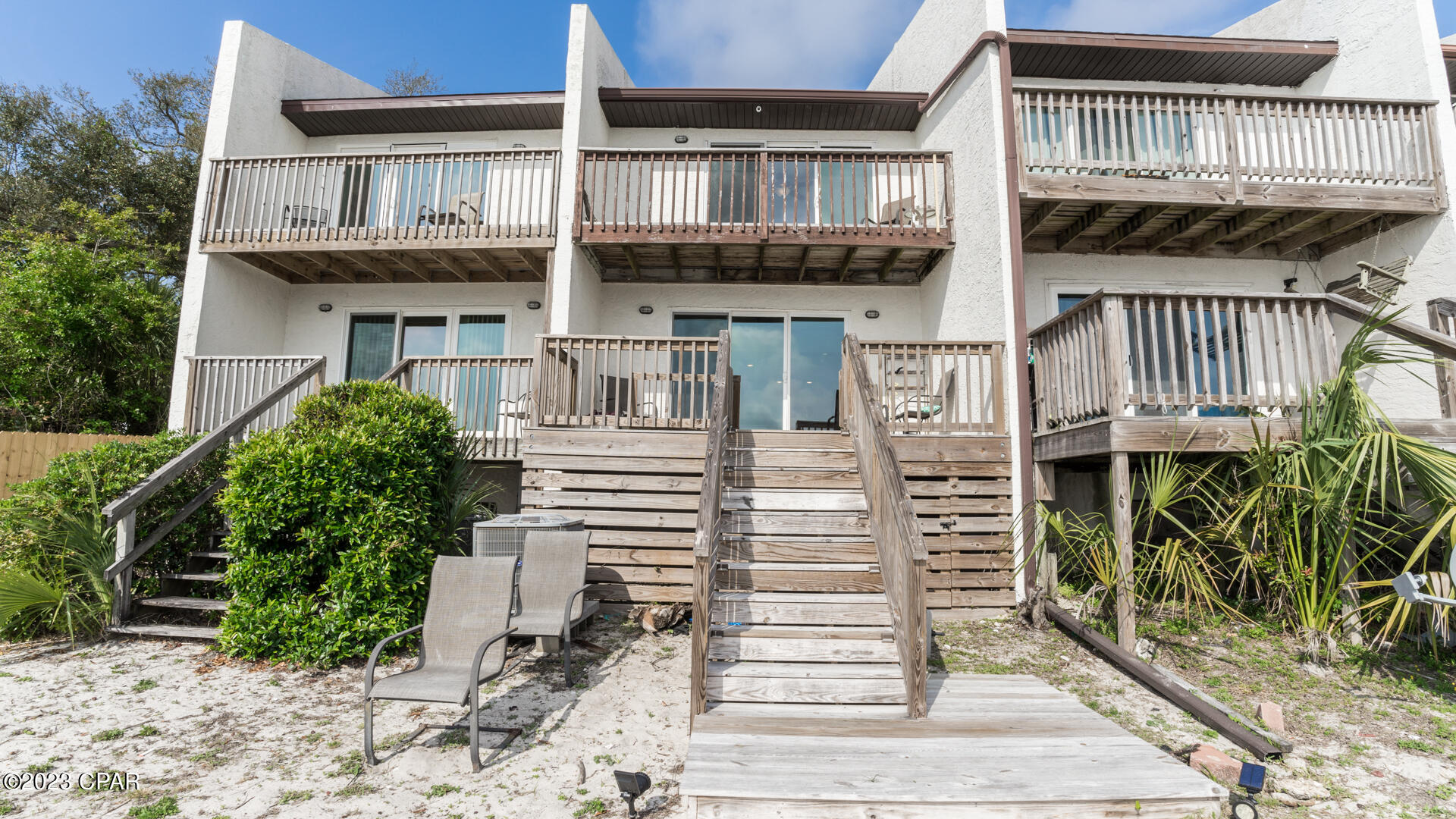 Oakshore Villas Twnhs - Residential