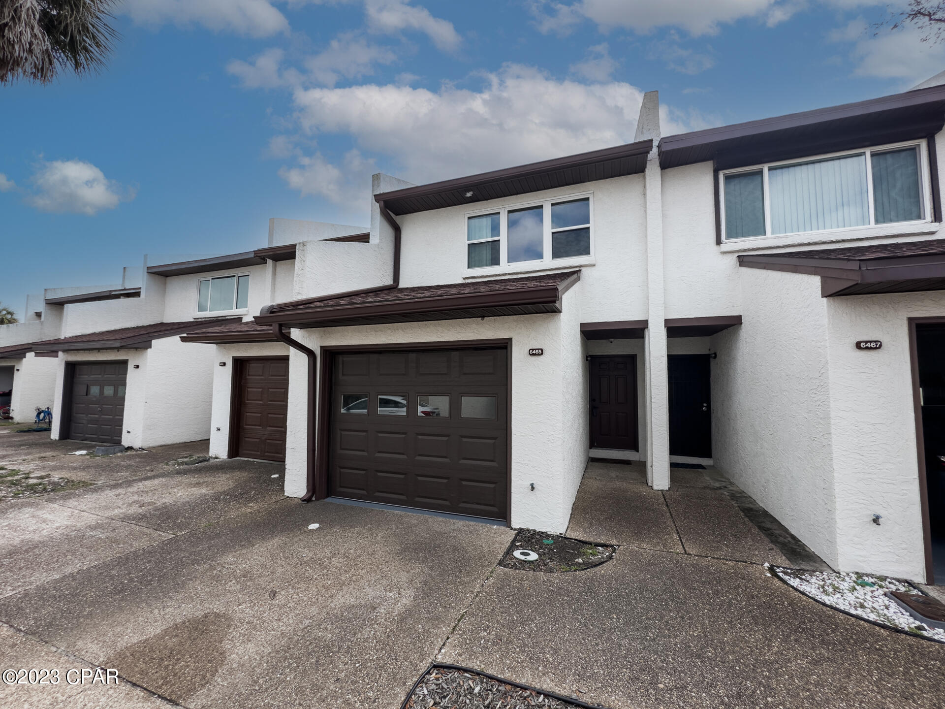 Oakshore Villas Twnhs - Residential