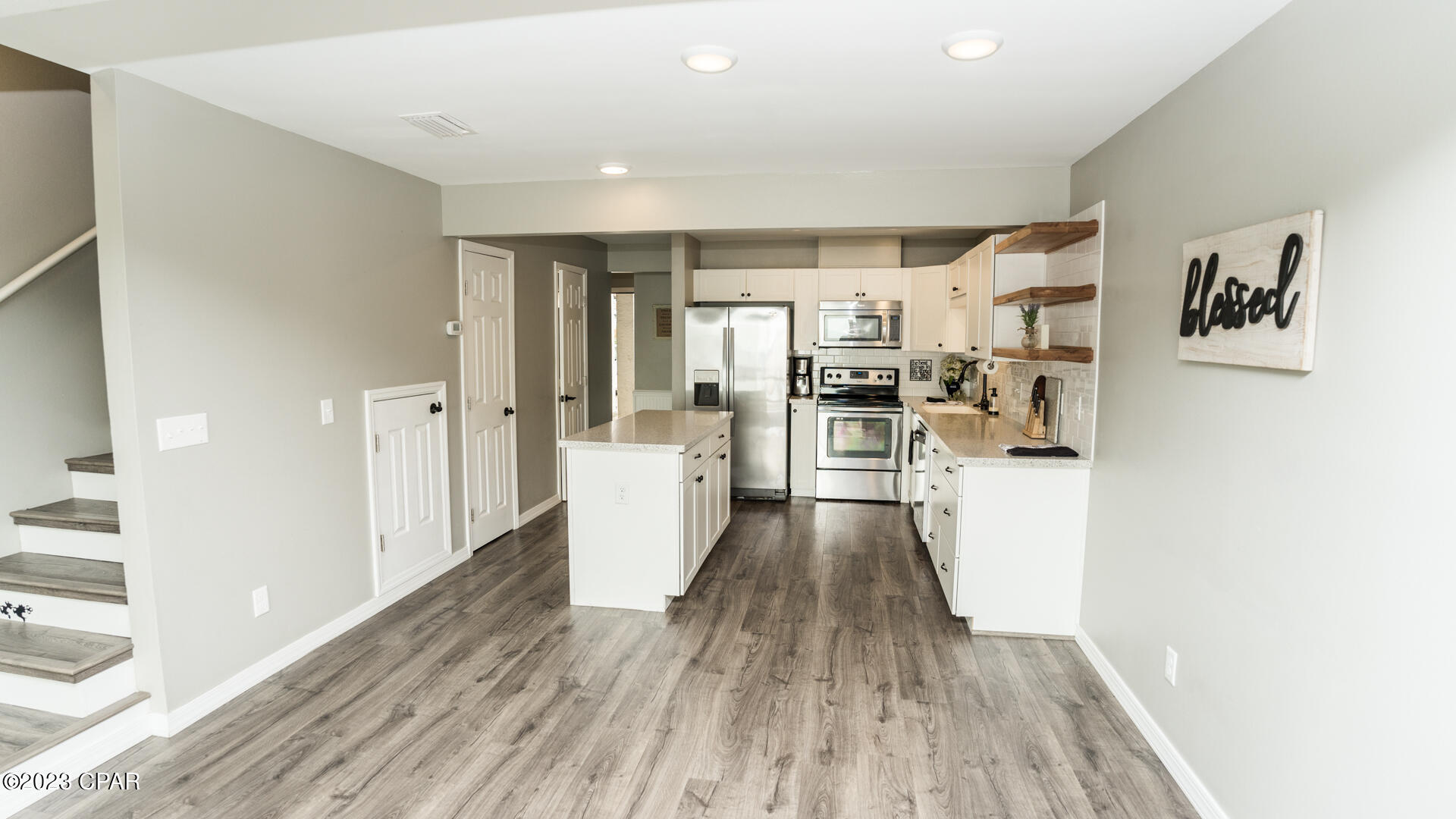 Oakshore Villas Twnhs - Residential