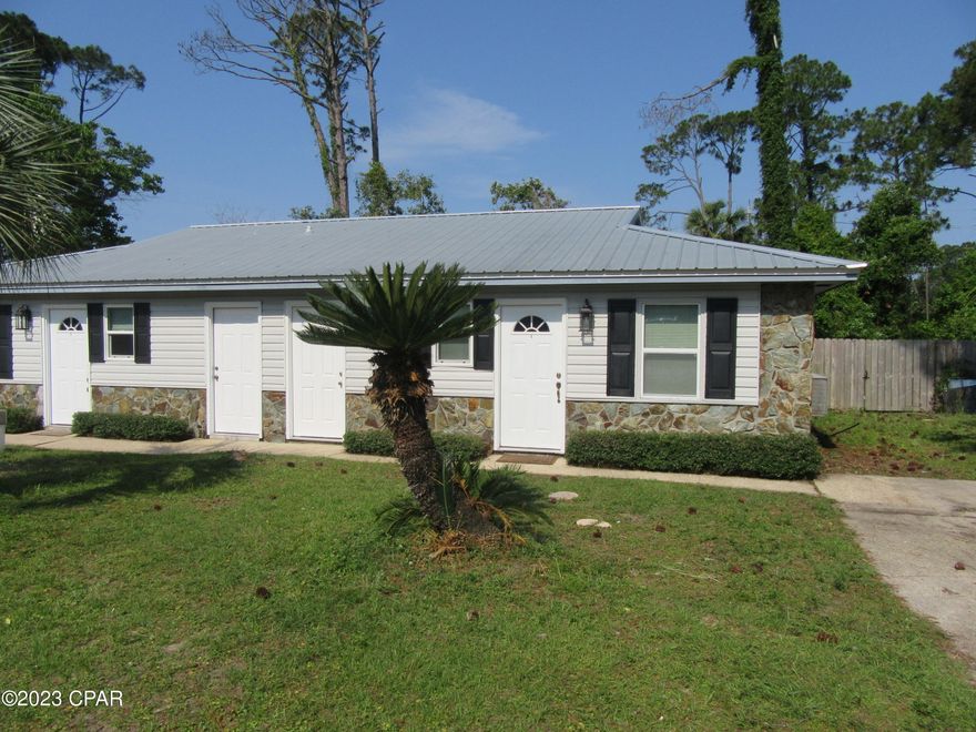 Recently remolded 2-bedroom 1 bath duplex with washer/dryer hook up located minutes from the world's most beautiful beaches!! Fenced back yard that is shared, Convenient to NSA Panama City, shopping and dining. Central heat and air, ceiling fans, tile and LVT throughout. All property sizes and ages are approximate, please measure and/or verify if important.
School assignments are subject to change, please check with Bay County for most accurate information.
Deposit is the same as the rent. Pets allowed with owner approval and NON-REFUNDABLE pet fee applies per pet. Breed restrictions apply.