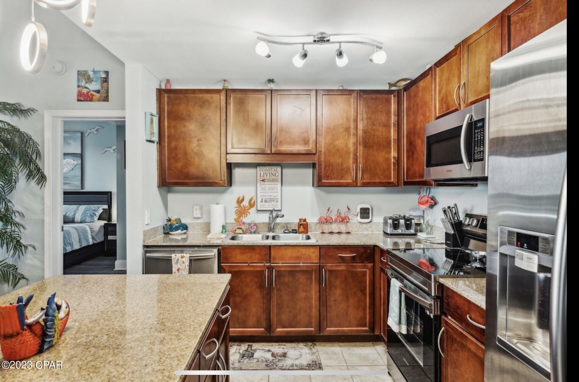 Laketown Wharf Phase II - Residential Lease