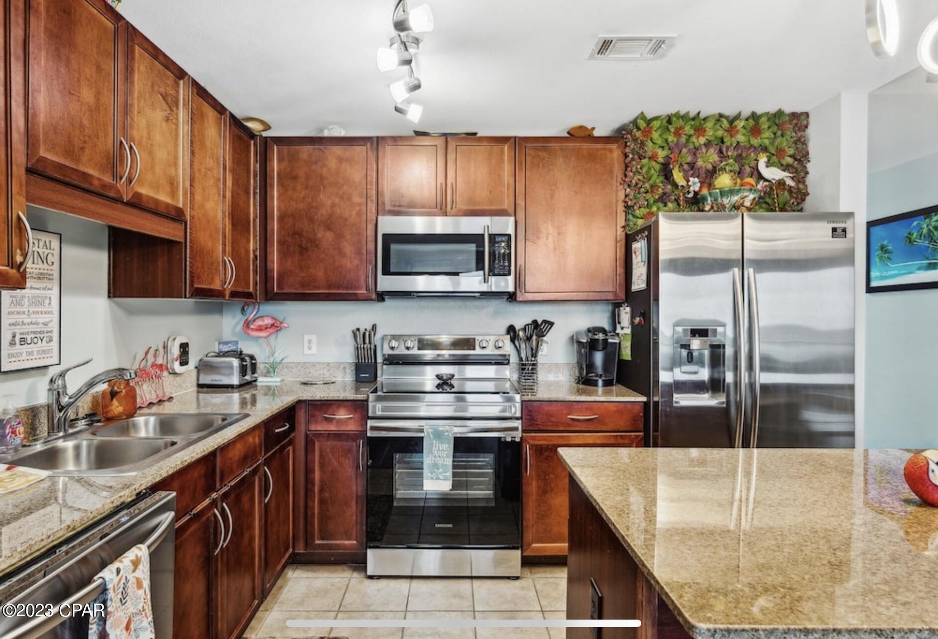 Laketown Wharf Phase II - Residential Lease