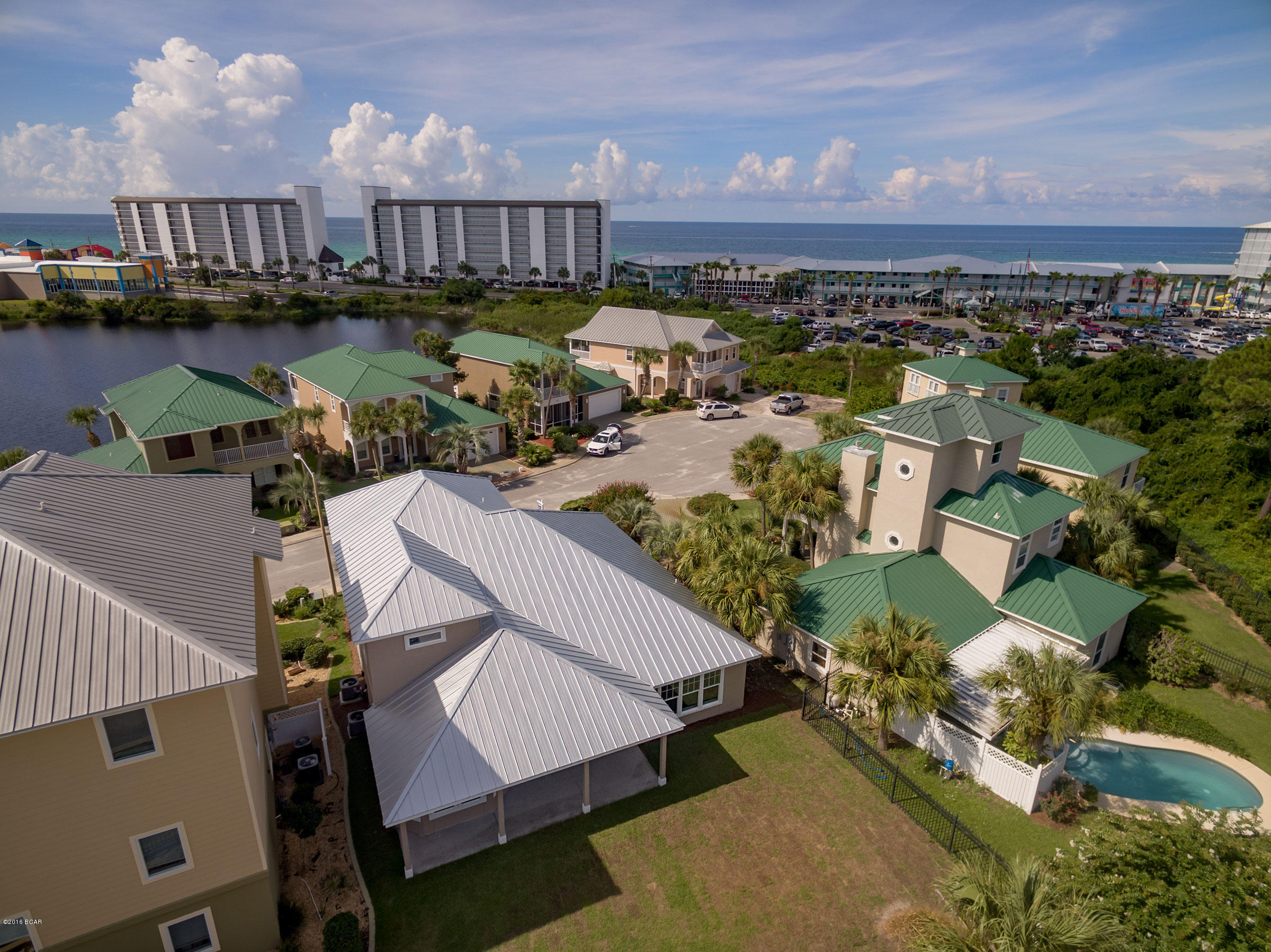 Lakes At Summer Breeze - Residential