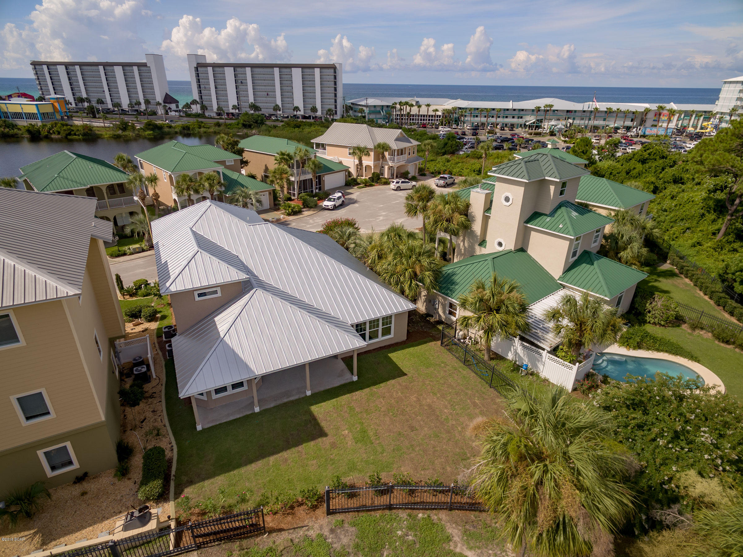 Lakes At Summer Breeze - Residential