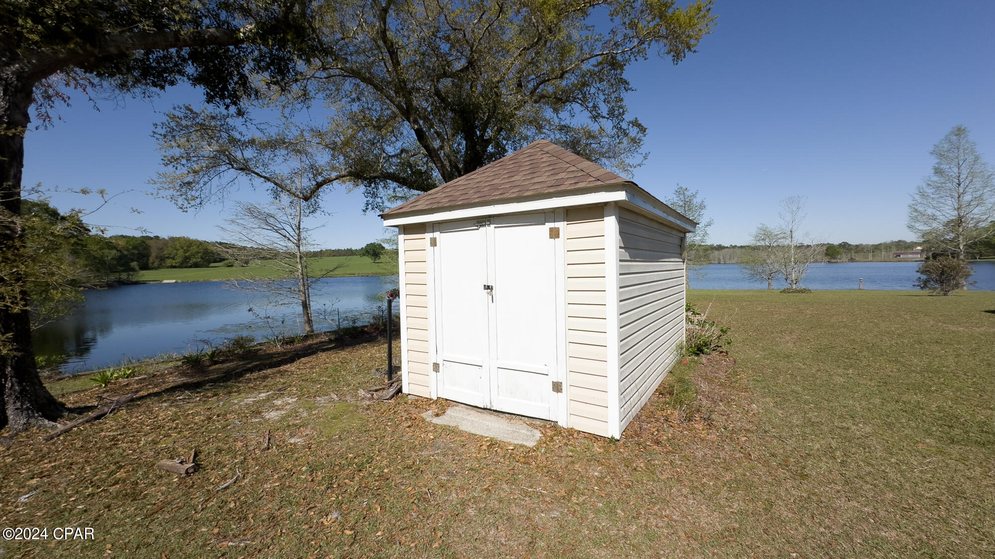 Russ Lake Estates - Residential