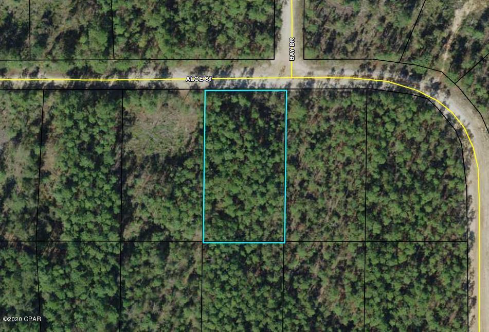 Compass Lake In The Hills - Land