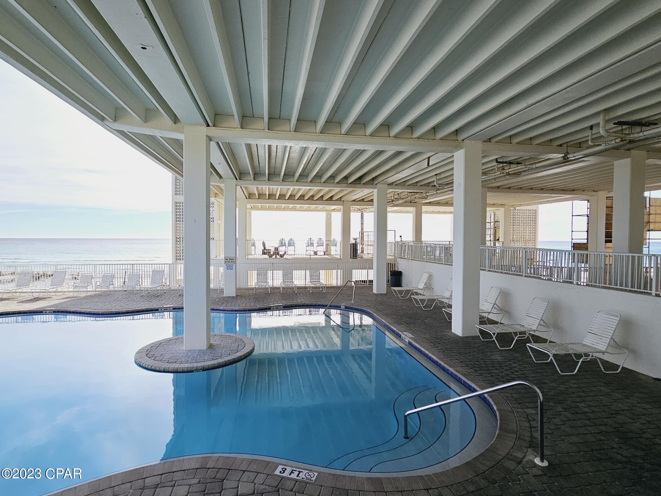 Fontainebleau Terrace - Residential