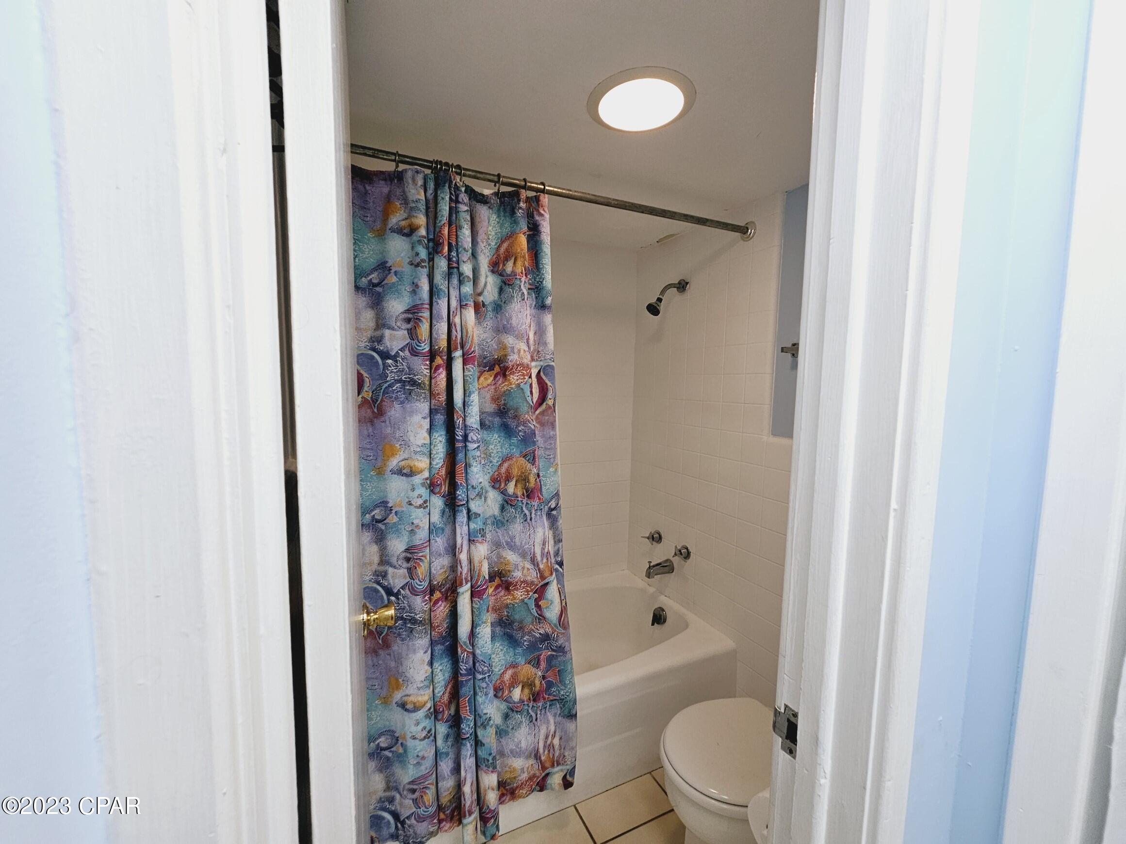 Fontainebleau Terrace - Residential