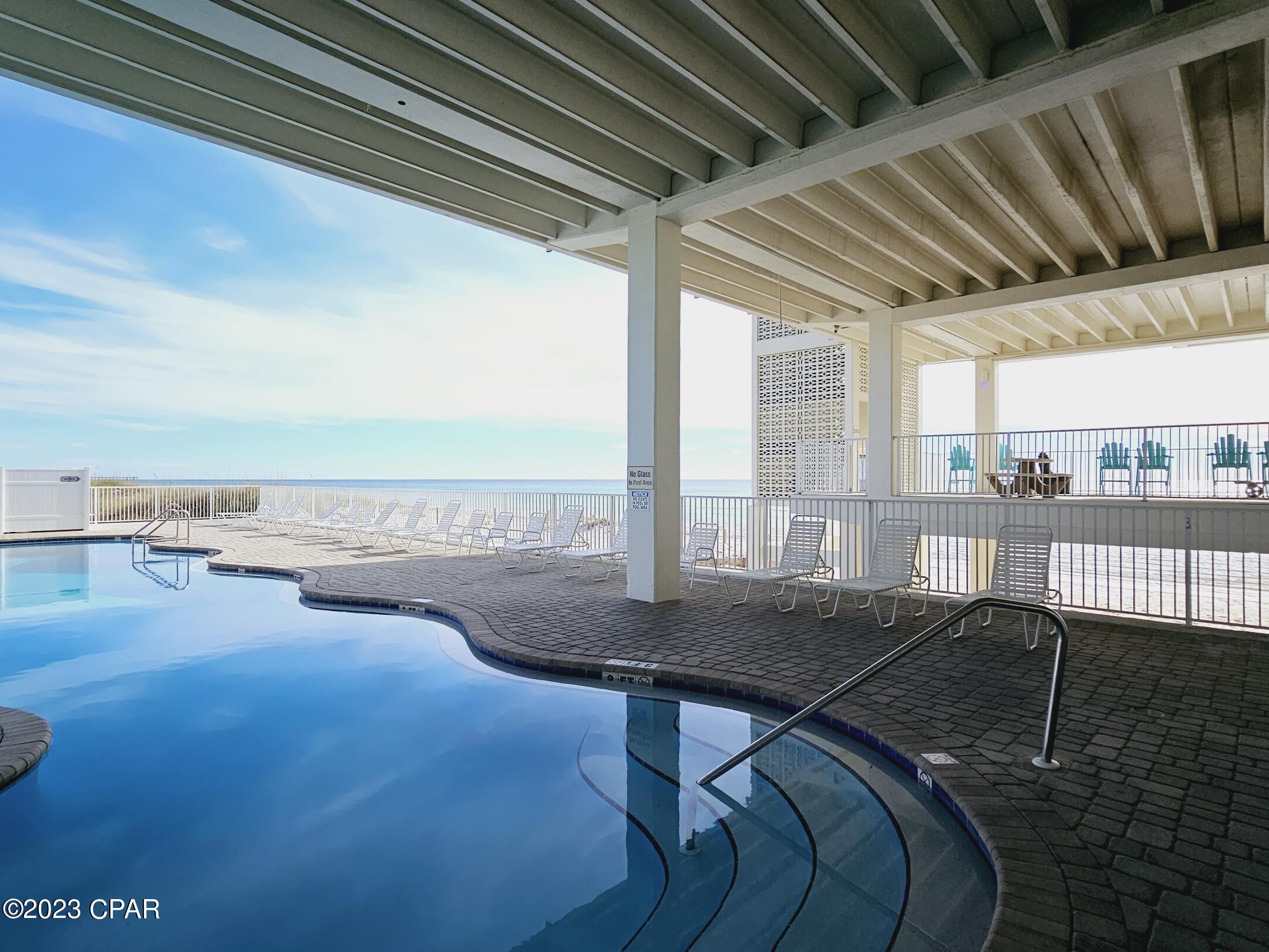 Fontainebleau Terrace - Residential