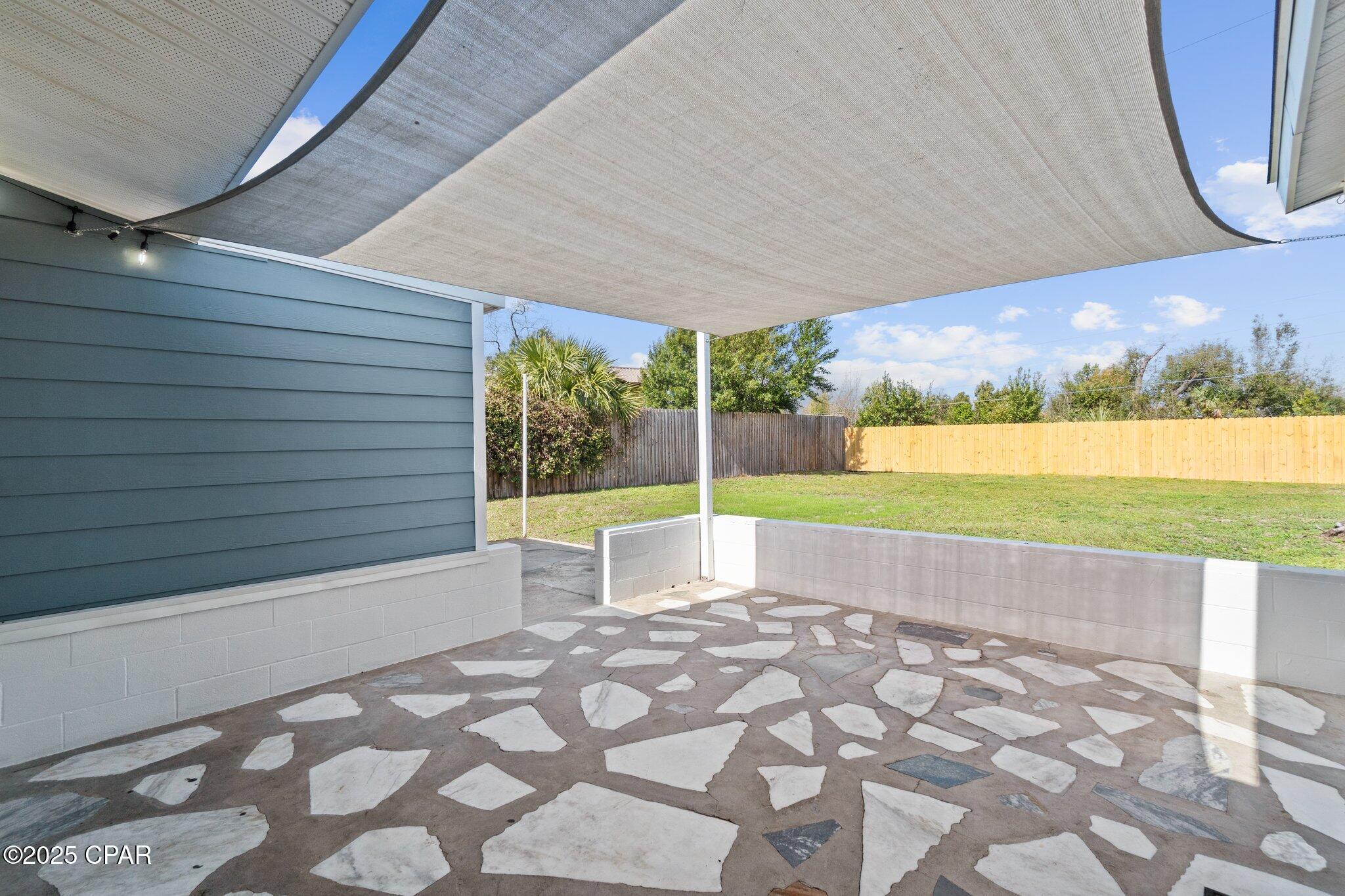 Hentz 1st Add Unit B - Residential